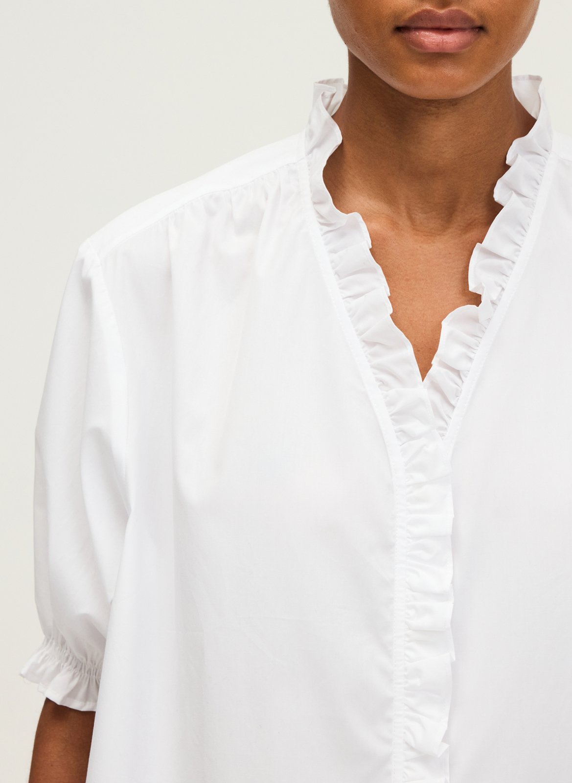 Blouse col V à volants unie en coton PABLO Blanc