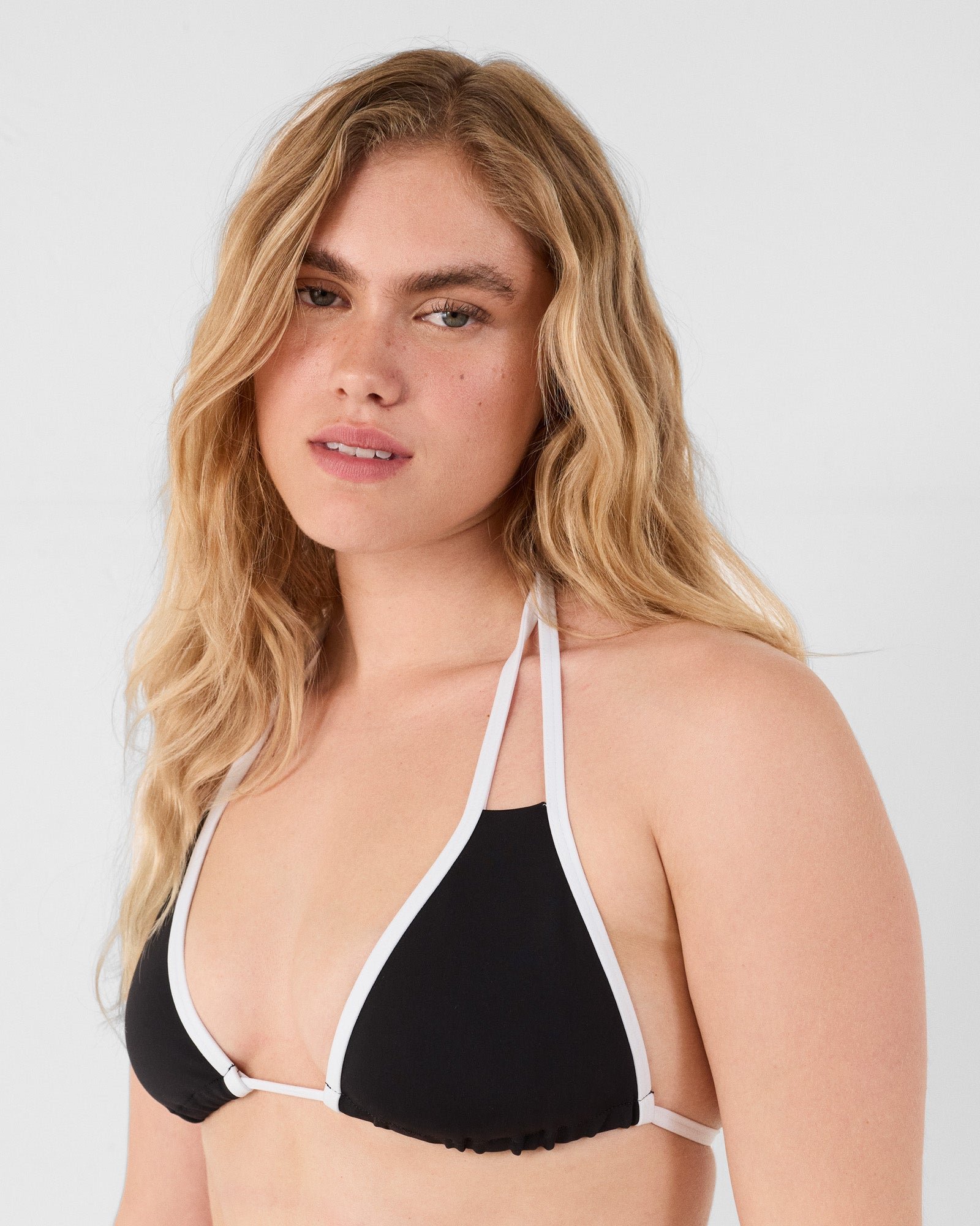 Haut de maillot de bain triangle  maddie top JOTT Noir