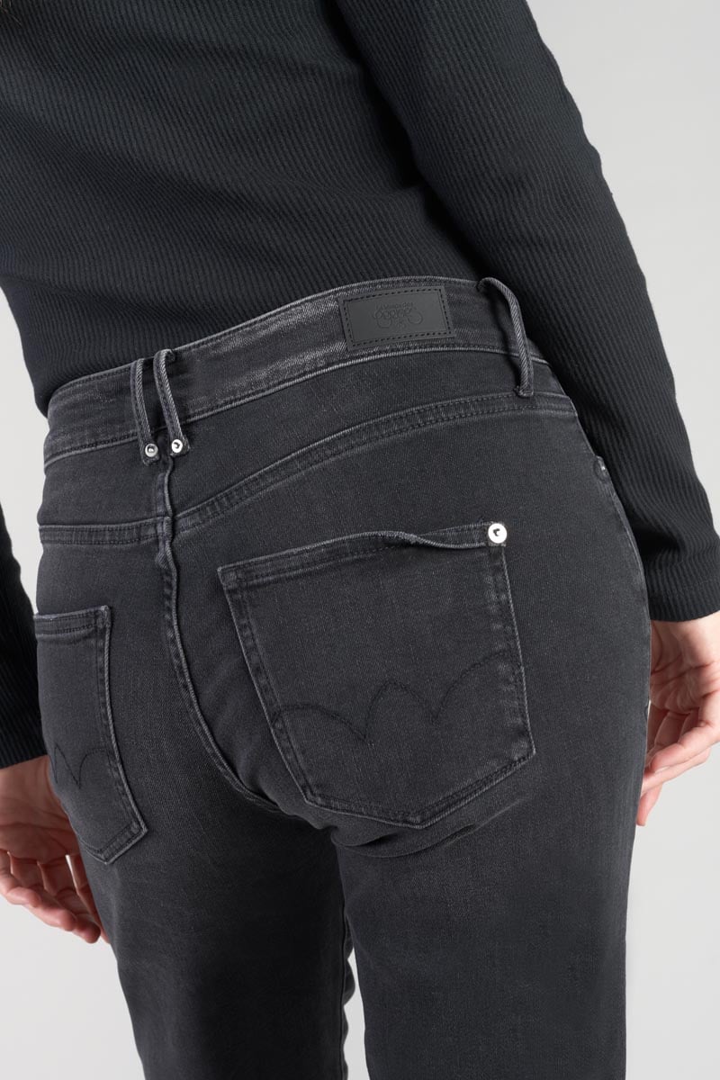 Straight jeans, 7/8 length LE TEMPS DES CERISES Black