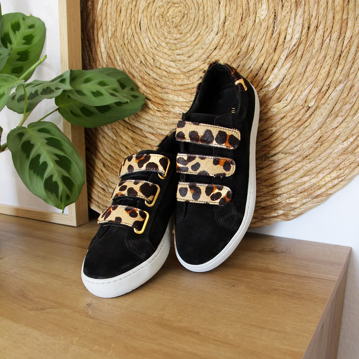 Suede trainers with Velcro fastening JULES & JENN Black