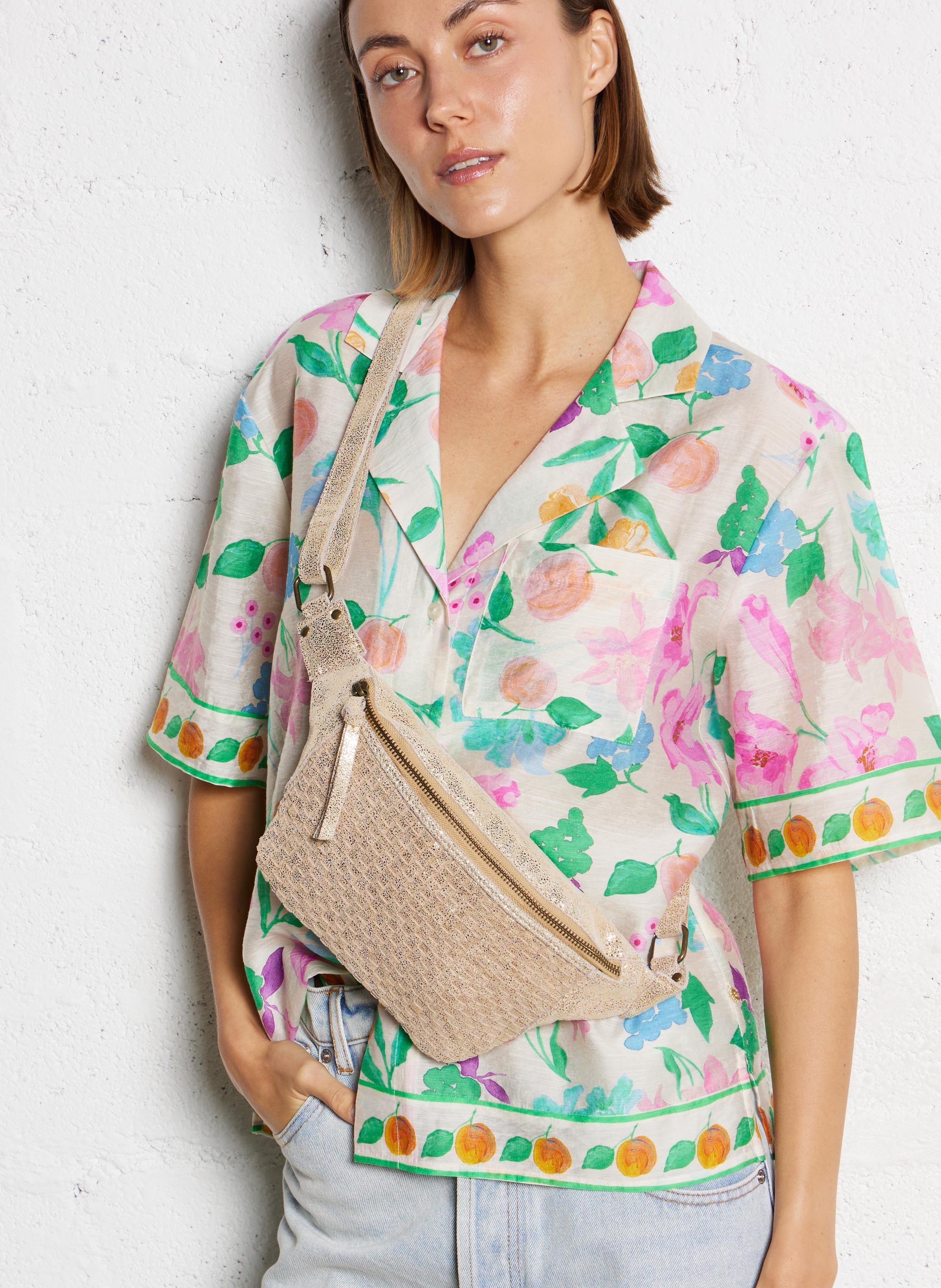 Metallic leather waist bag PIECES Golden