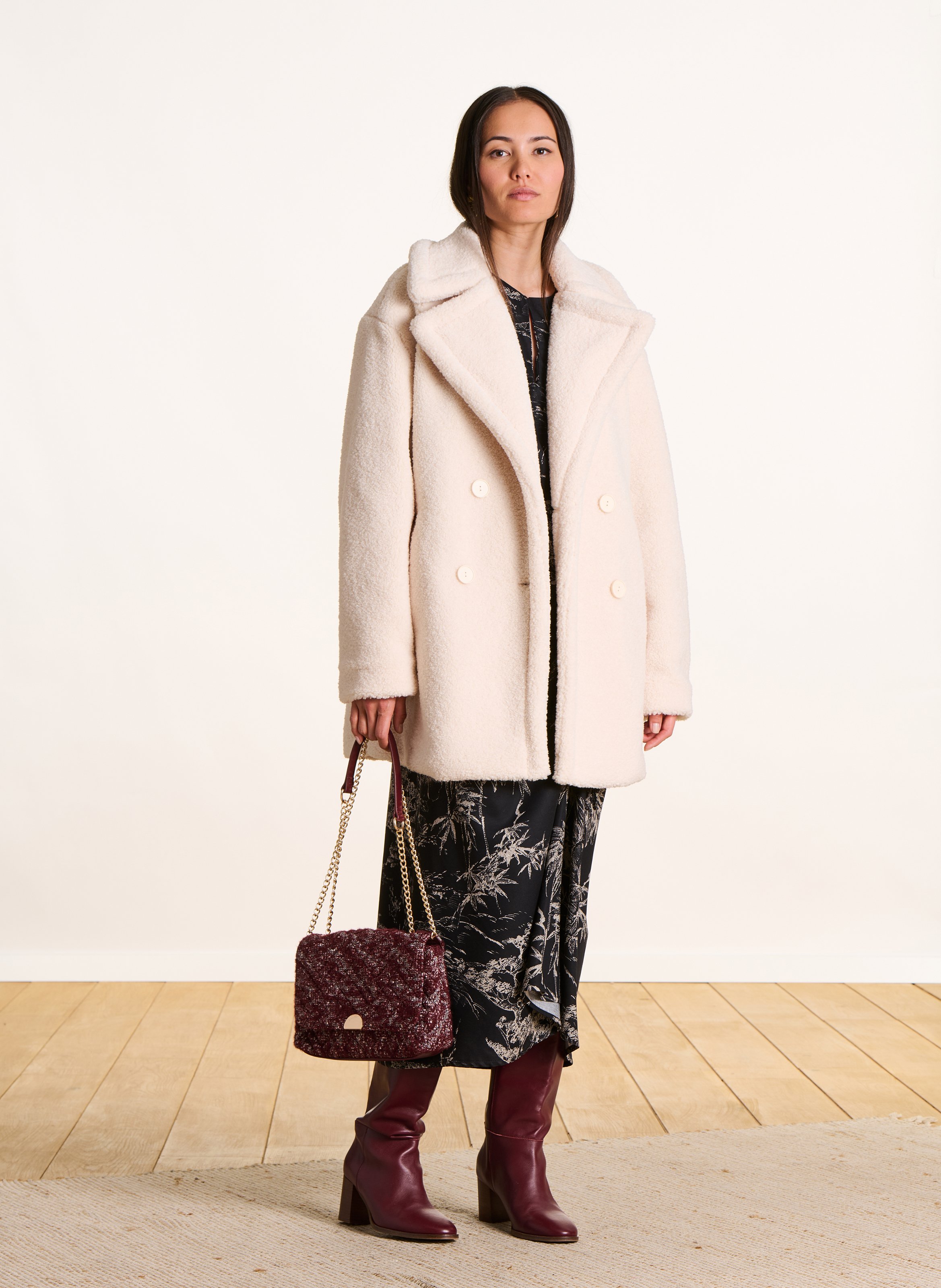 Oversized wool coat with bouclé effect tailoring. LA FEE MARABOUTEE