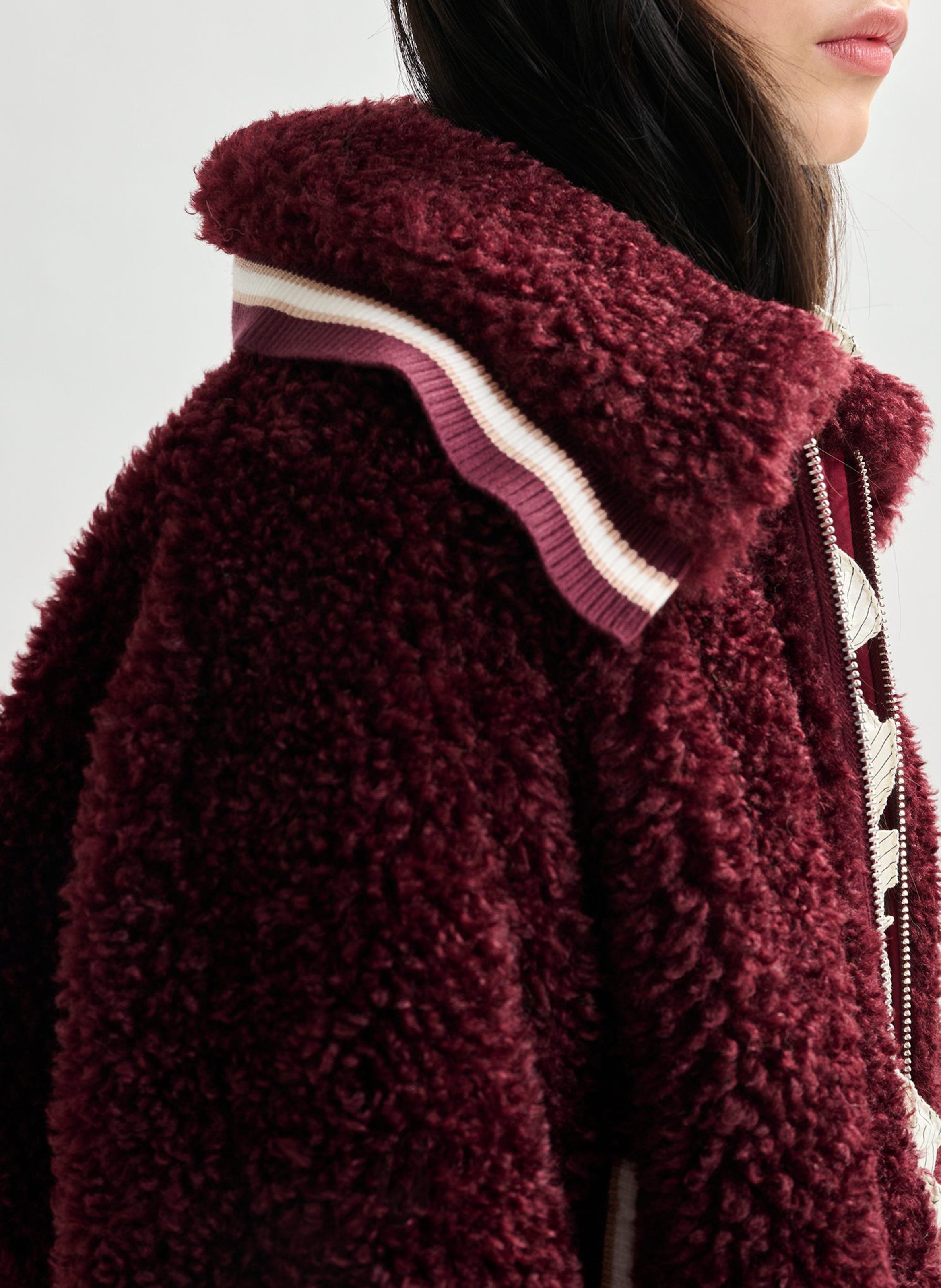 Veste col classique  ESSENTIEL ANTWERP Rouge