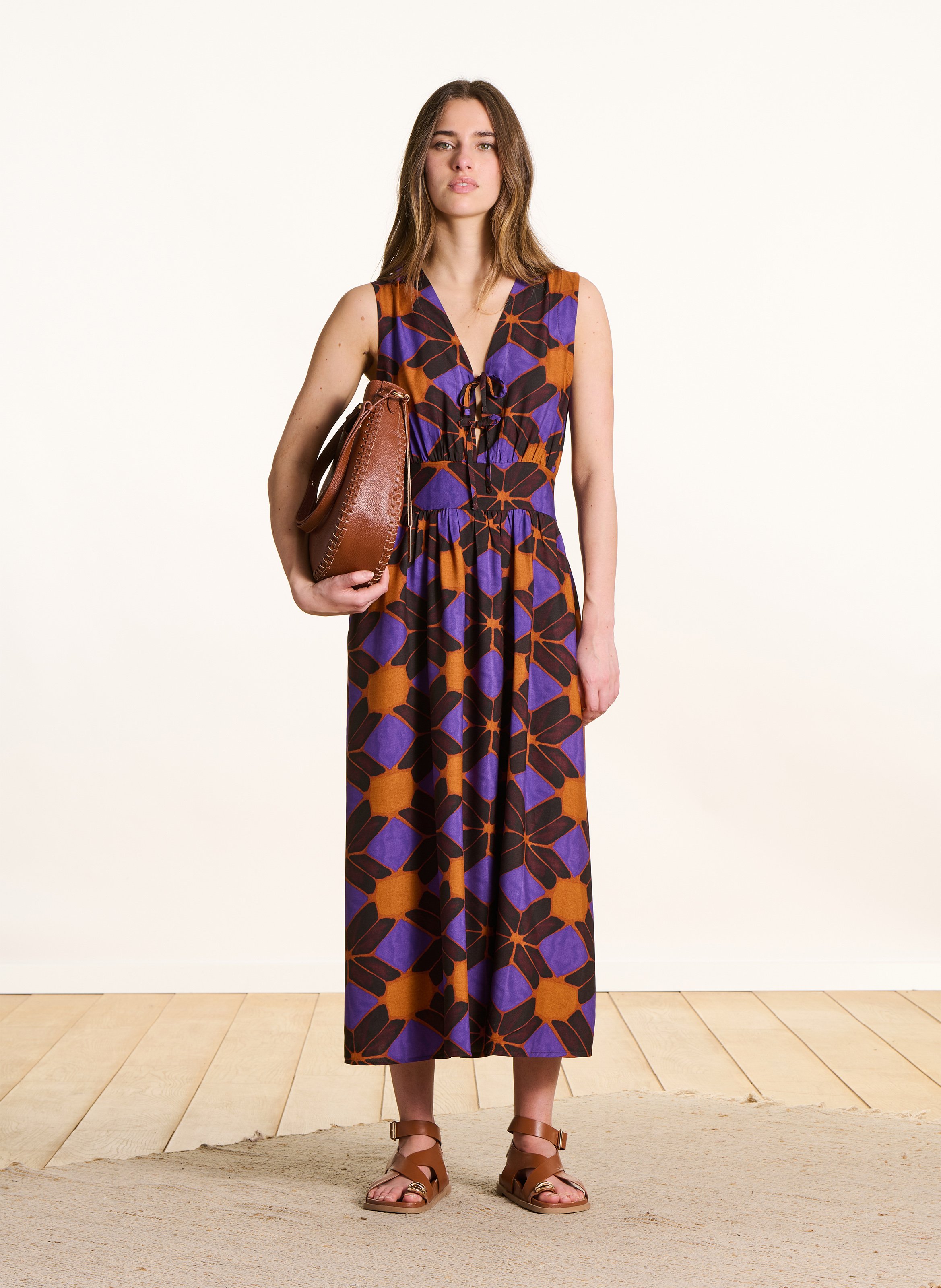 Lange jurk met V-hals en print LA FEE MARABOUTEE Multicolored