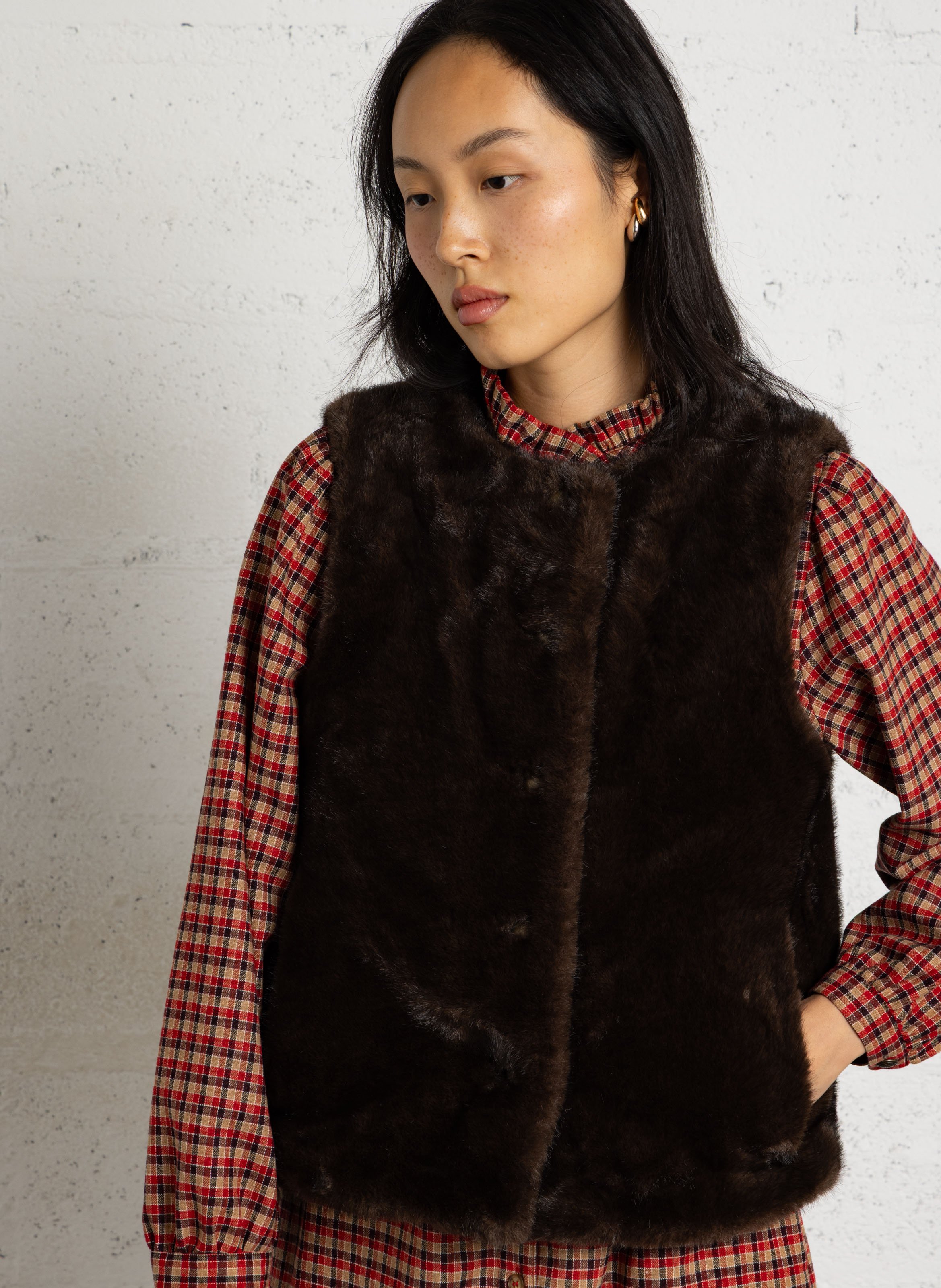 Straight faux fur sleeveless jacket MAISON 123 Brown