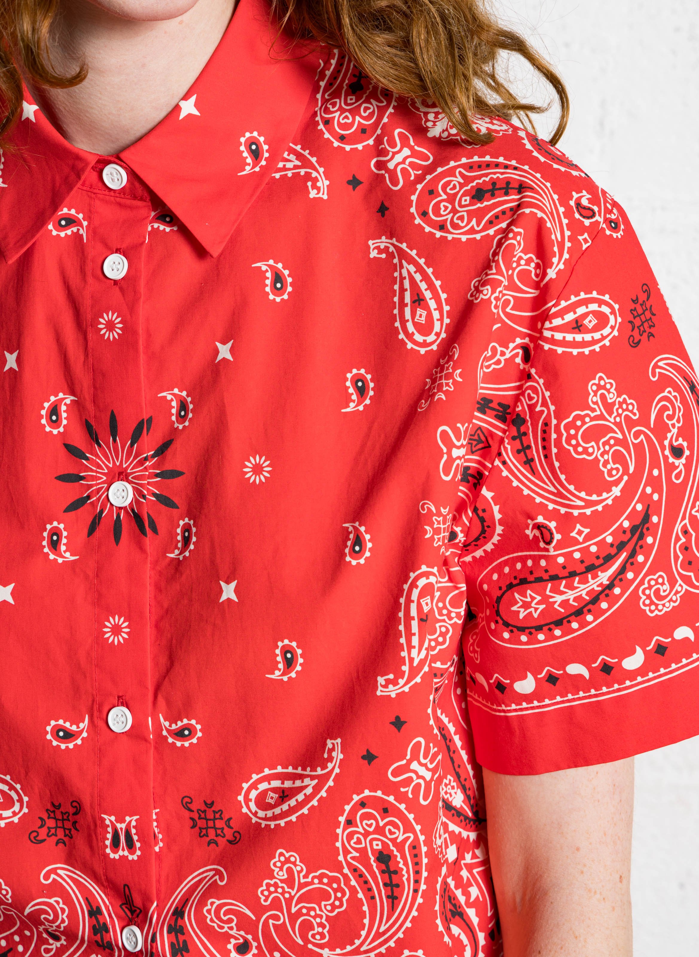 Recht overhemd van biokatoen met klassieke kraag SUNCOO Rood