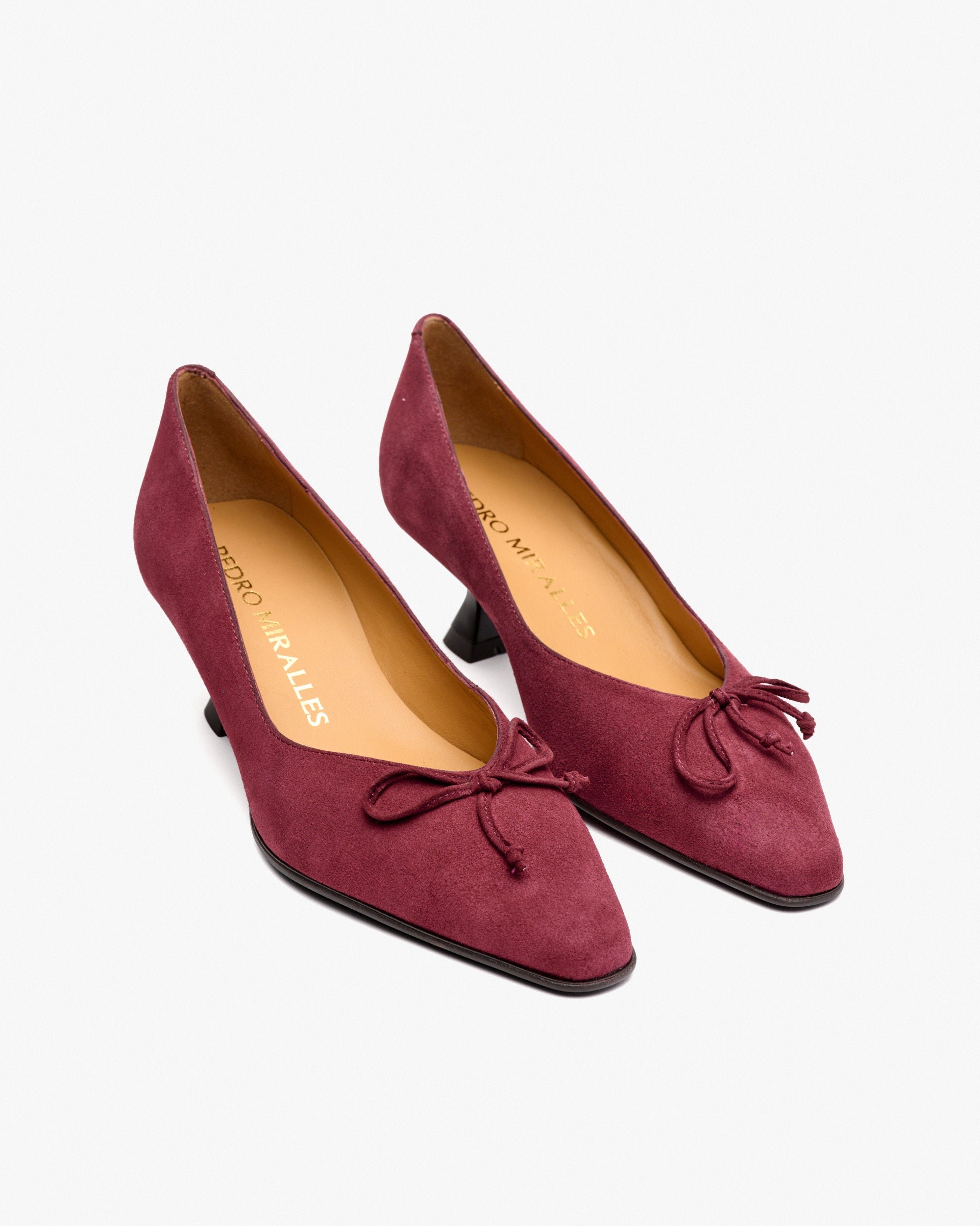 Burgundy suede pumps PEDRO MIRALLES Red