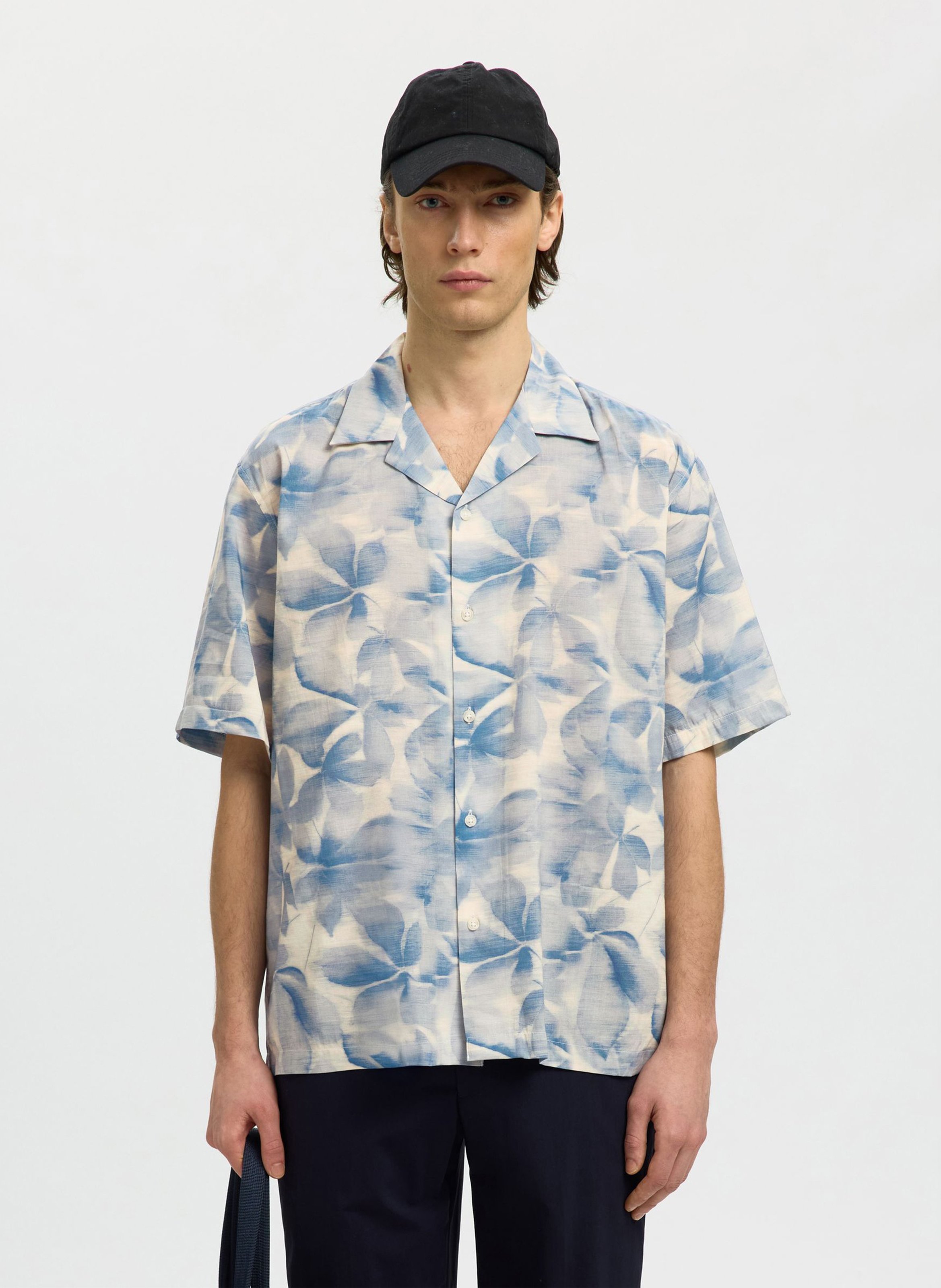 Gerade geschnittenes Hemd mit klassischem Kragen aus Bio-Baumwollmischung mit Print SELECTED Blau