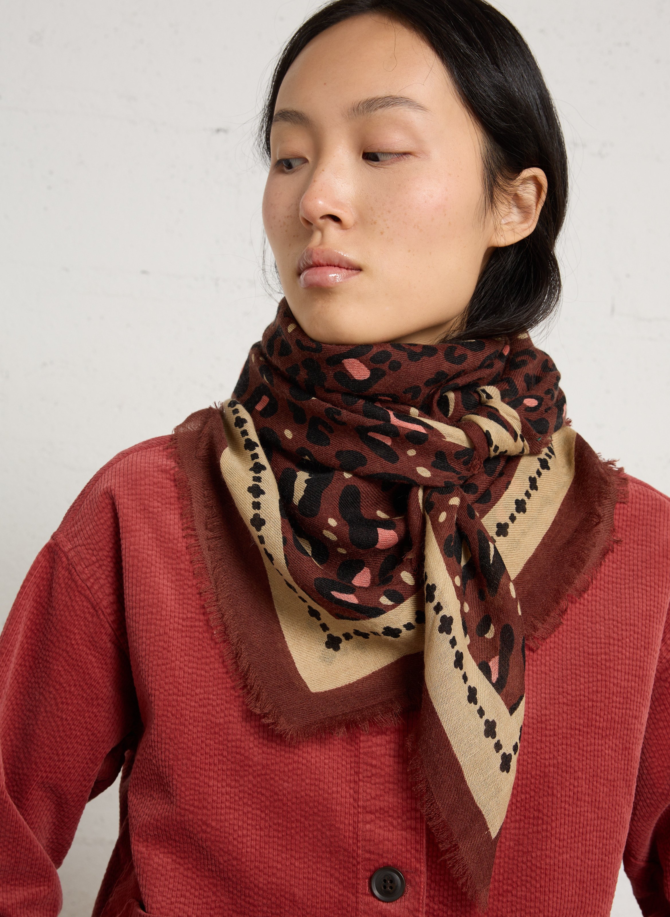 Foulard imprimé en laine et soie MAISON LECOMTE FLAMENT Marron
