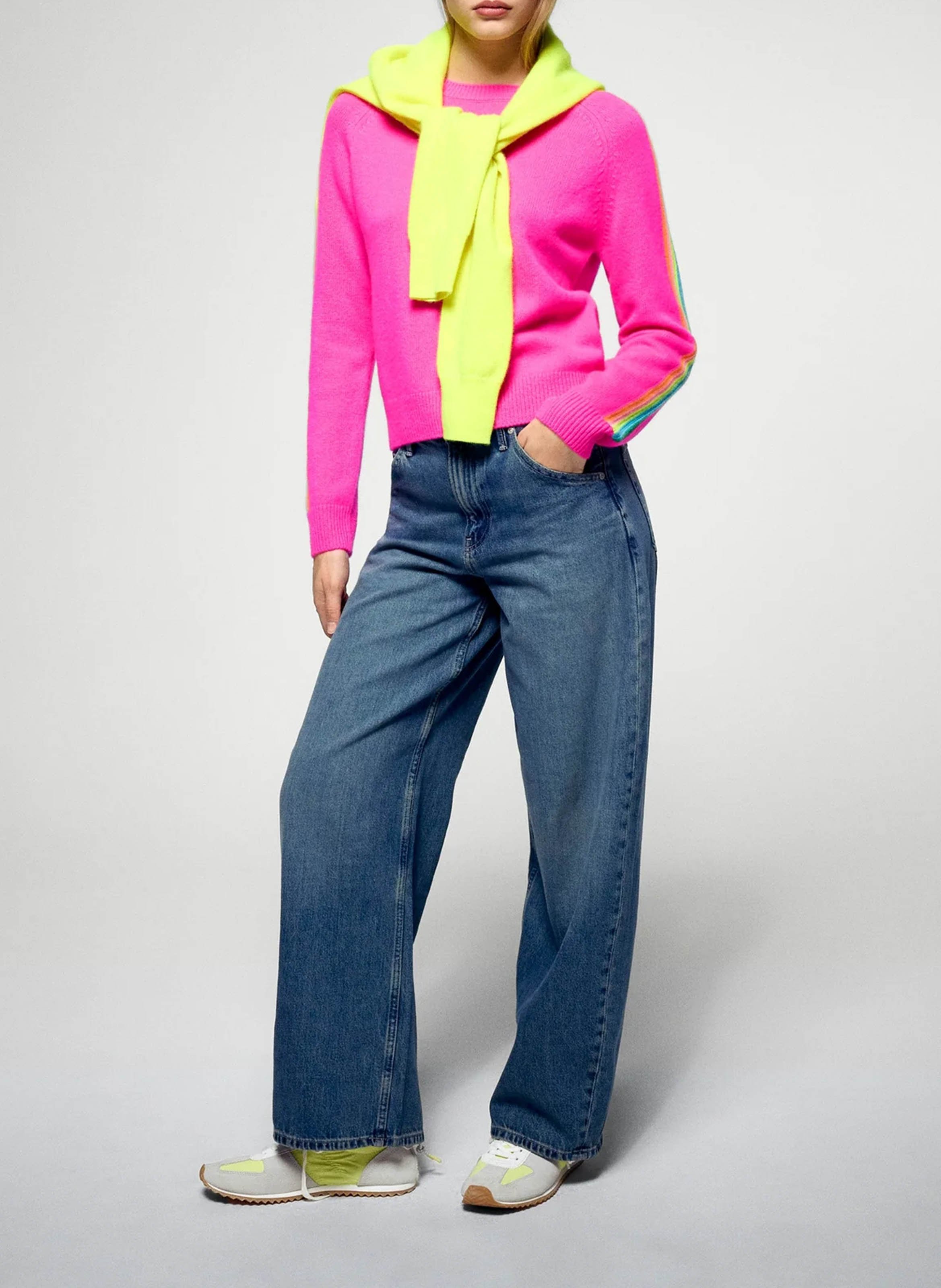 Oversized round neck cashmere sweater FROM FUTURE Pink