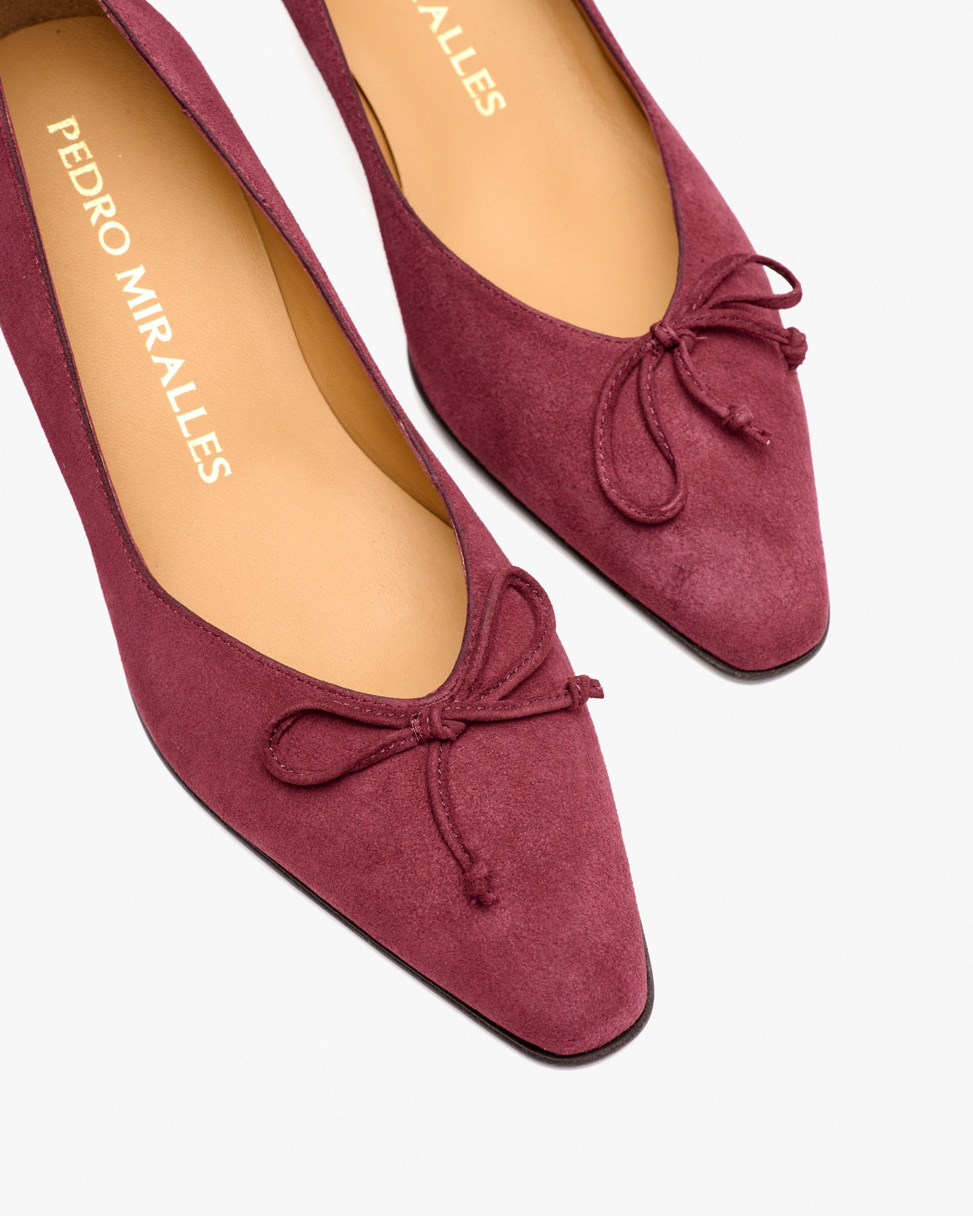 Burgundy suede pumps PEDRO MIRALLES Red