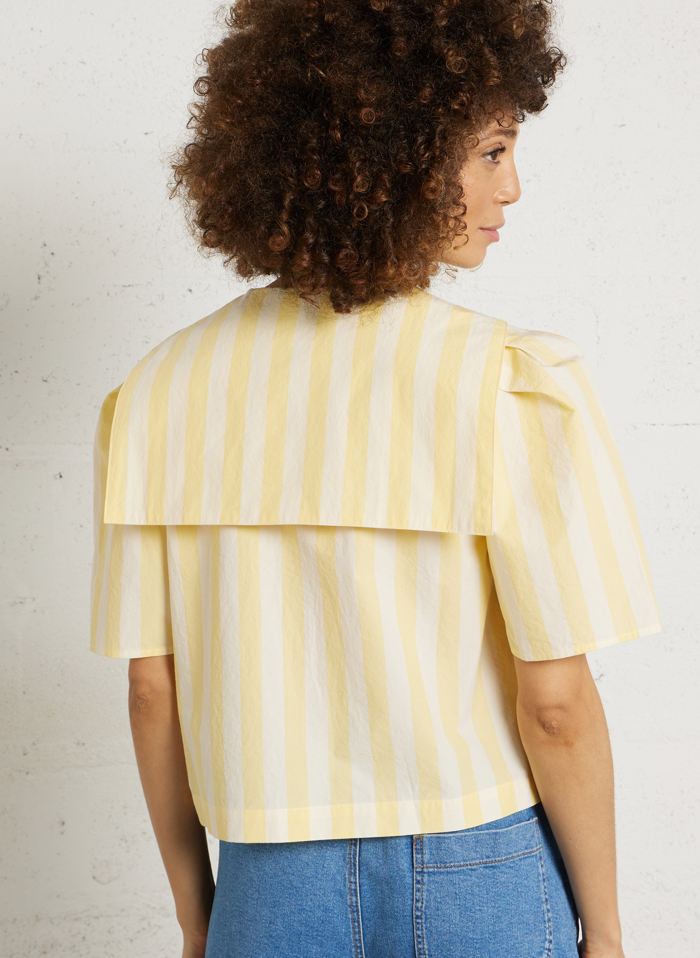 Chemisier court rayé à revers THE TINY BIG SISTER Jaune