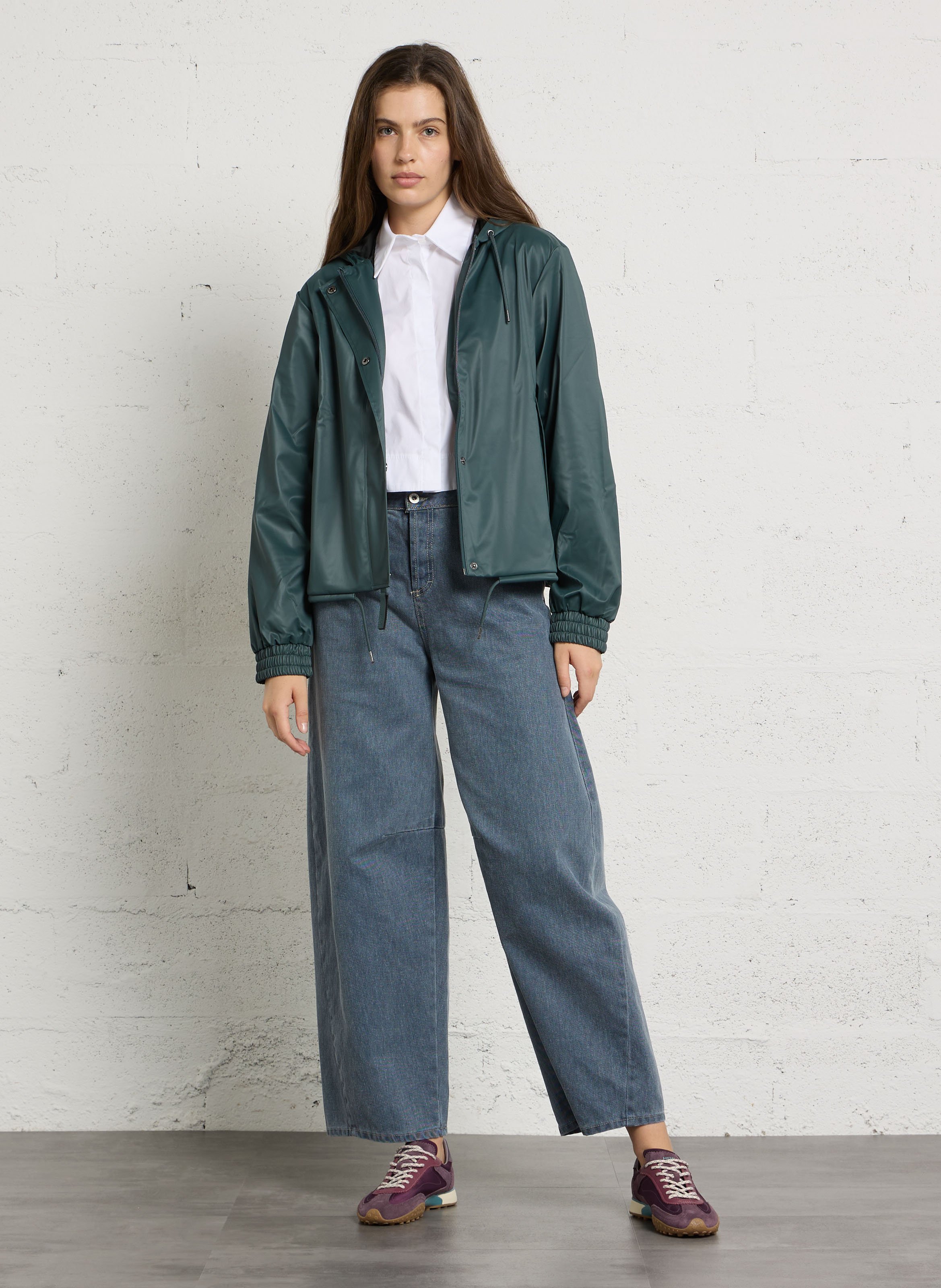 Wasserdichte kurze Windjacke mit Kapuze RAINS Grun