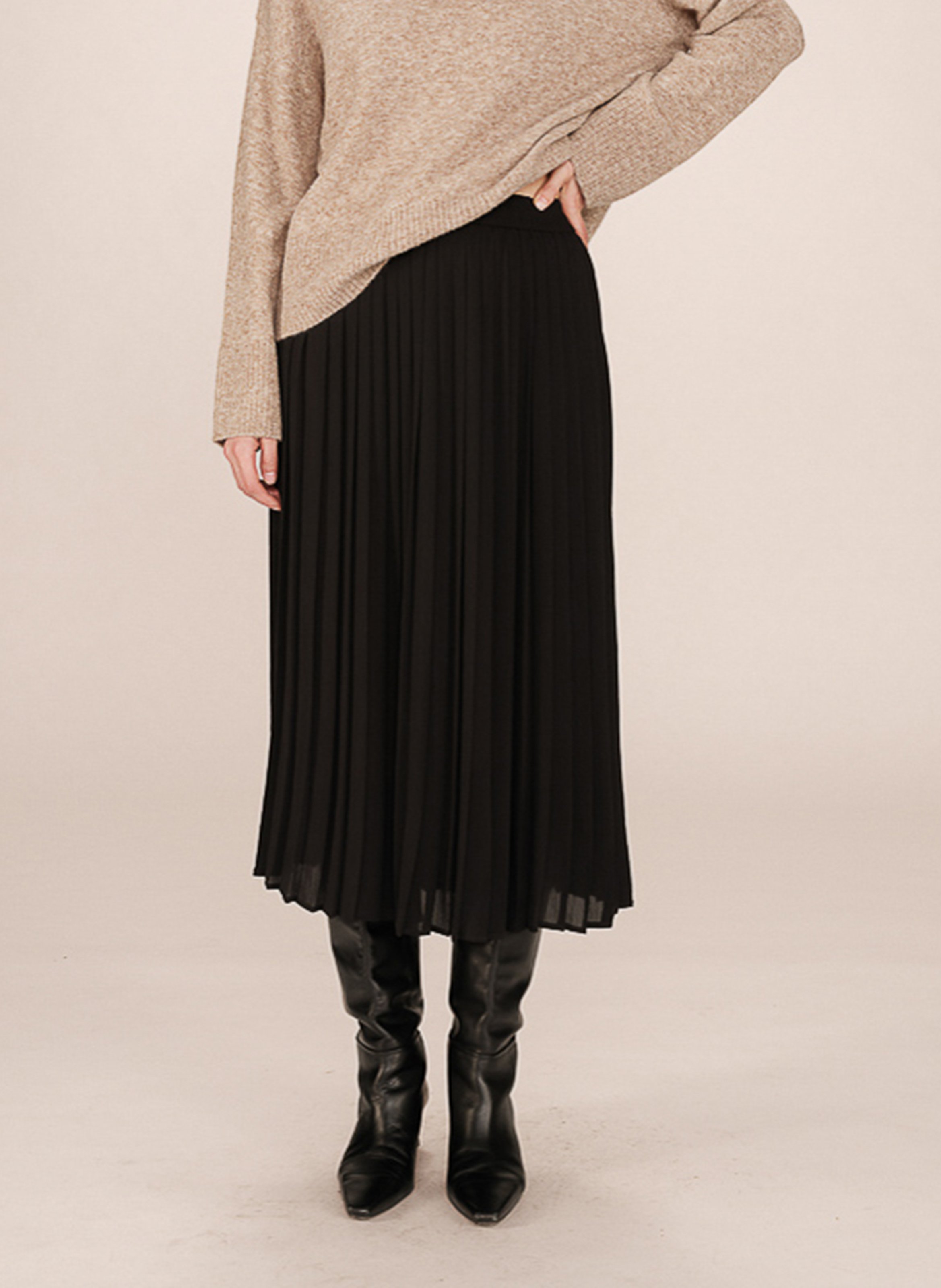 Mid-length pleated skirt GRACE ET MILA Black