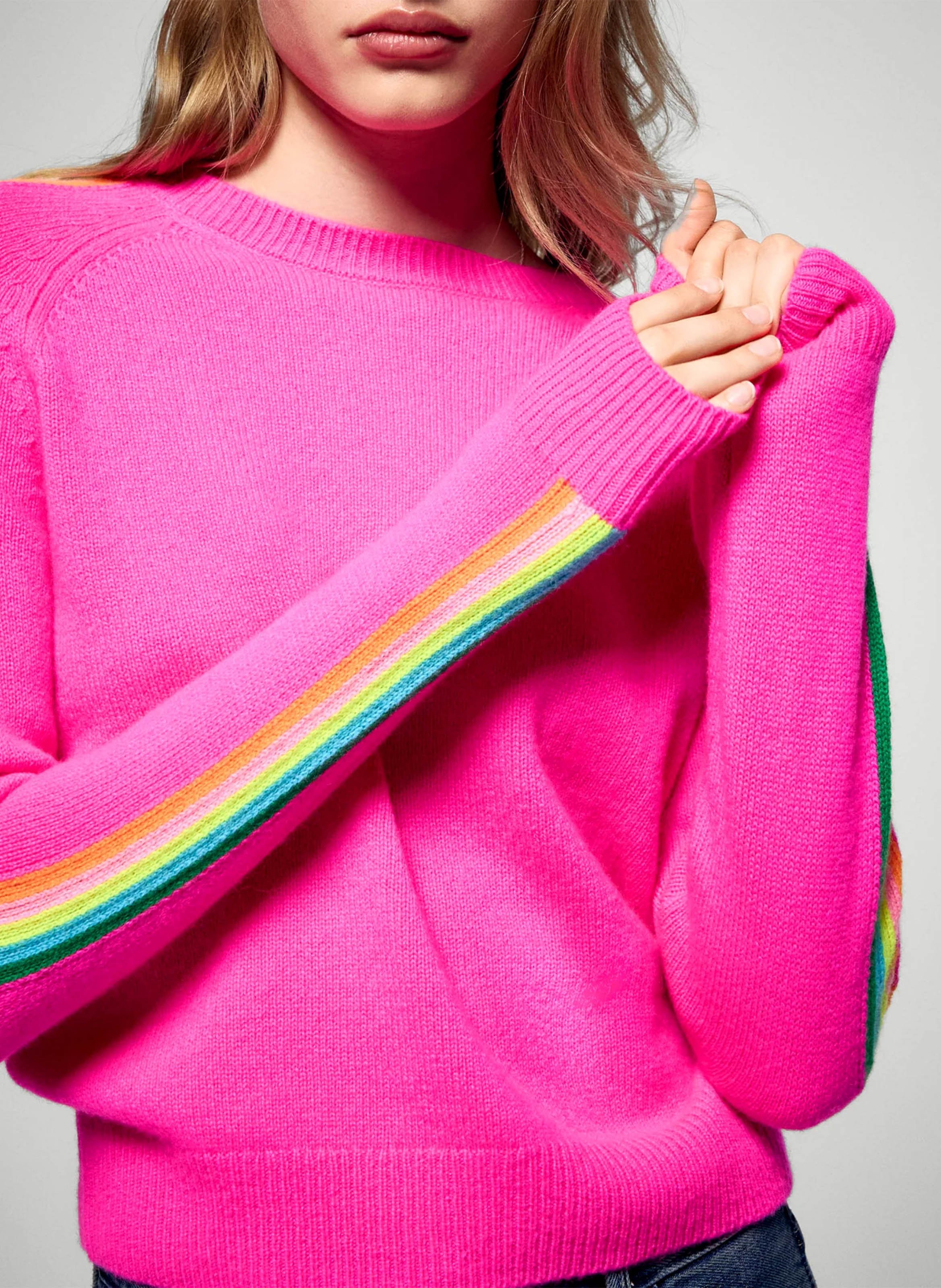 Oversized round neck cashmere sweater FROM FUTURE Pink