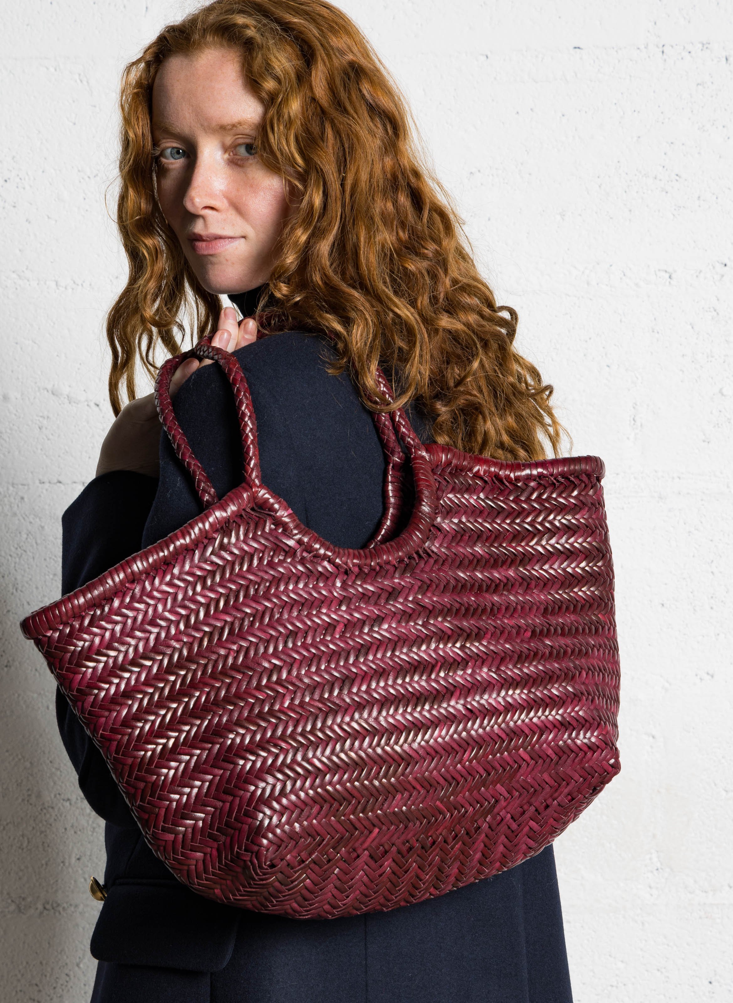 Woven leather basket DRAGON DIFFUSION Red