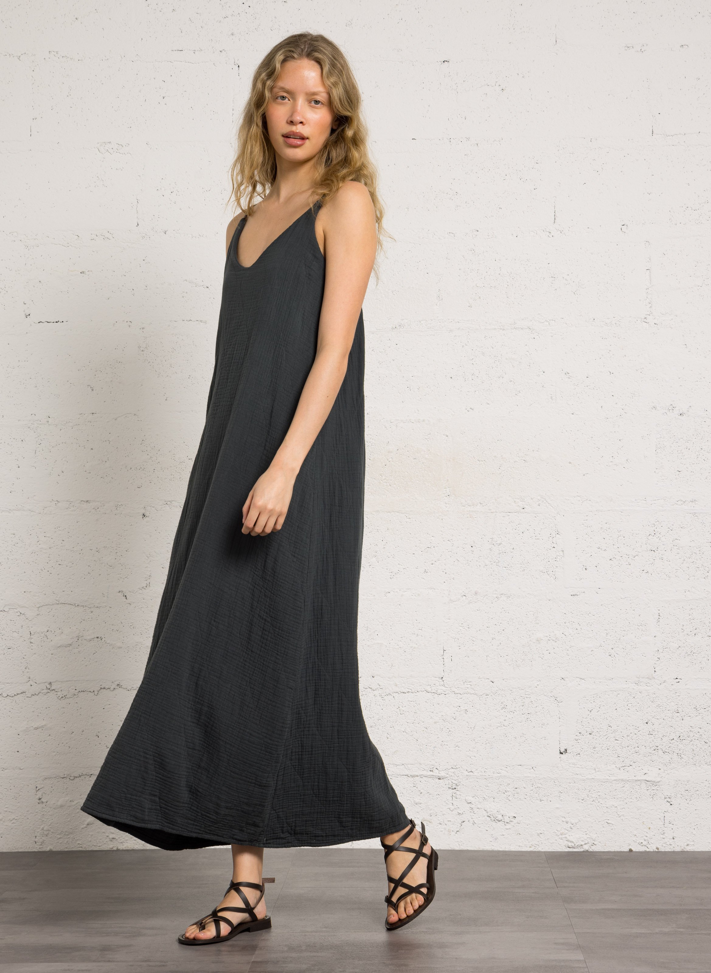 Long V-neck satin printed cashmere long dress AOKYANOS Grey