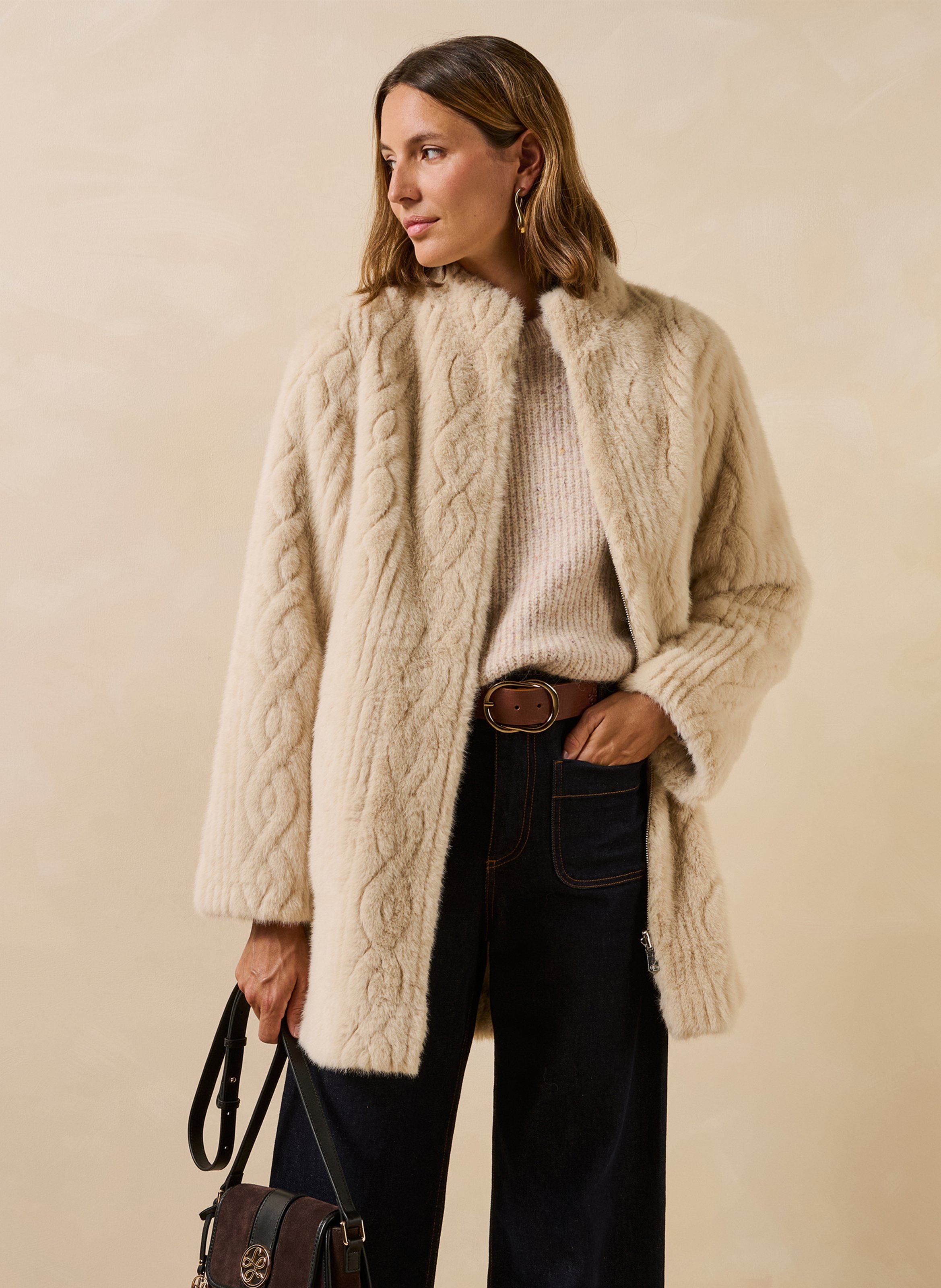  Manteau mi-long en fausse fourrure LA FEE MARABOUTEE