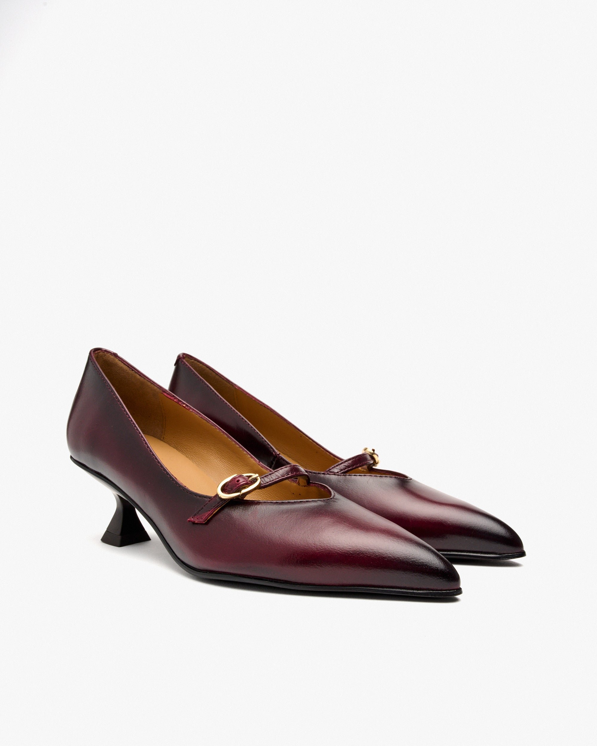 Burgundy leather pumps PEDRO MIRALLES Red