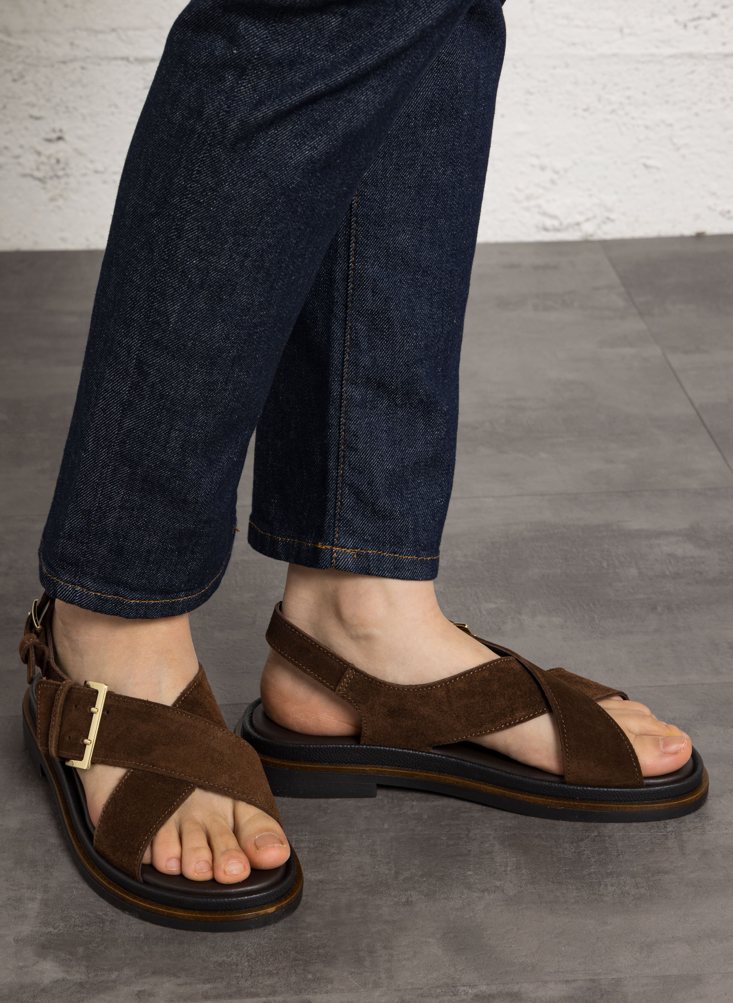 Sandales plates en cuir BOCAGE Marron