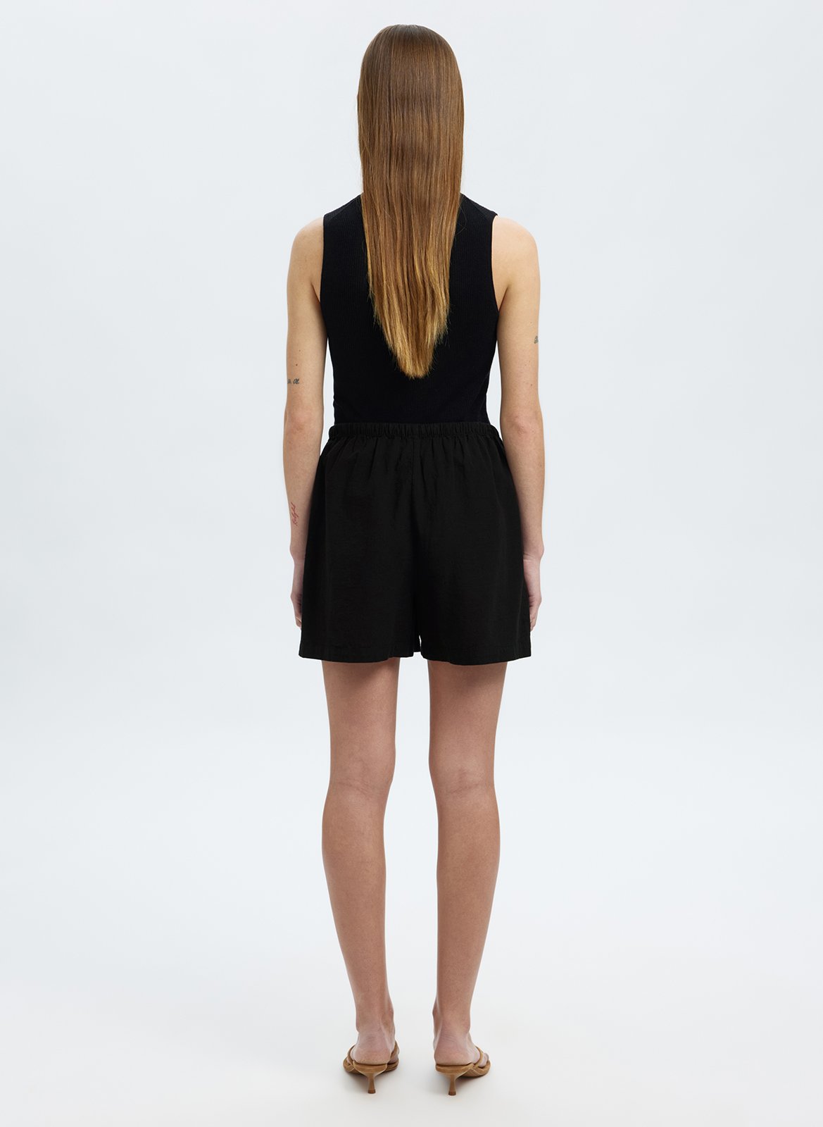 Short droit uni en lin et coton bio SELECTED Noir