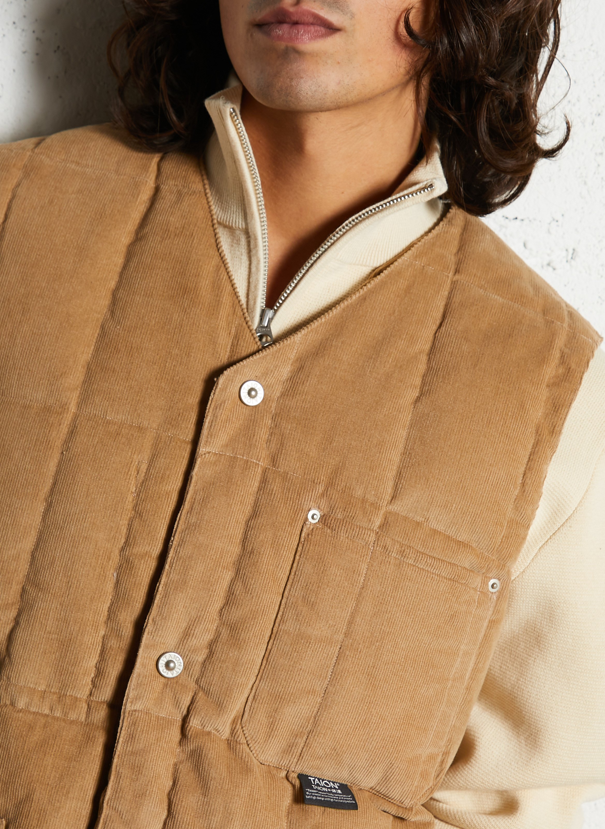 Quilted velvet sleeveless jacket TAION Beige