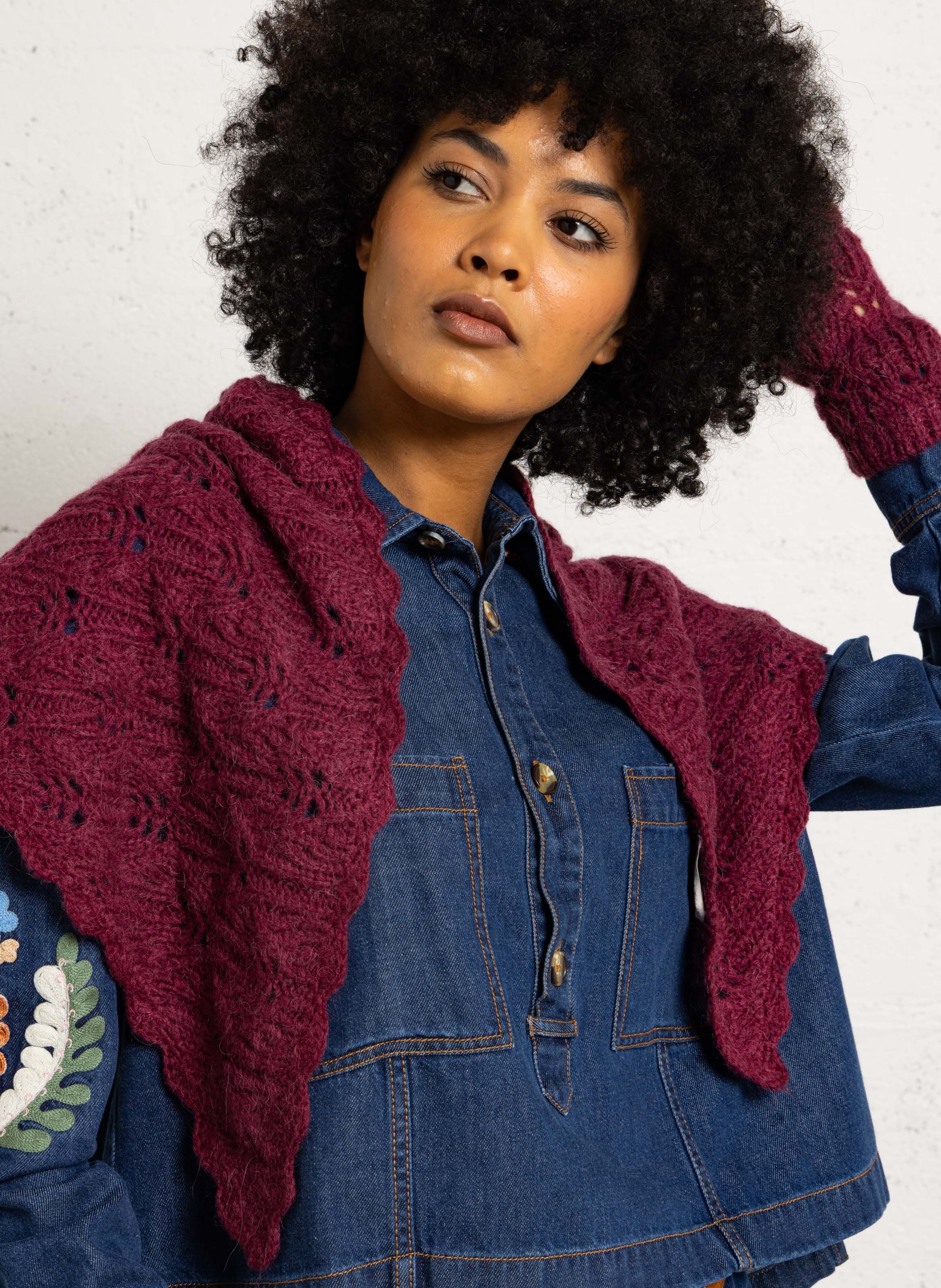 Triangle scarf in plain knit LOUISE MISHA Purple