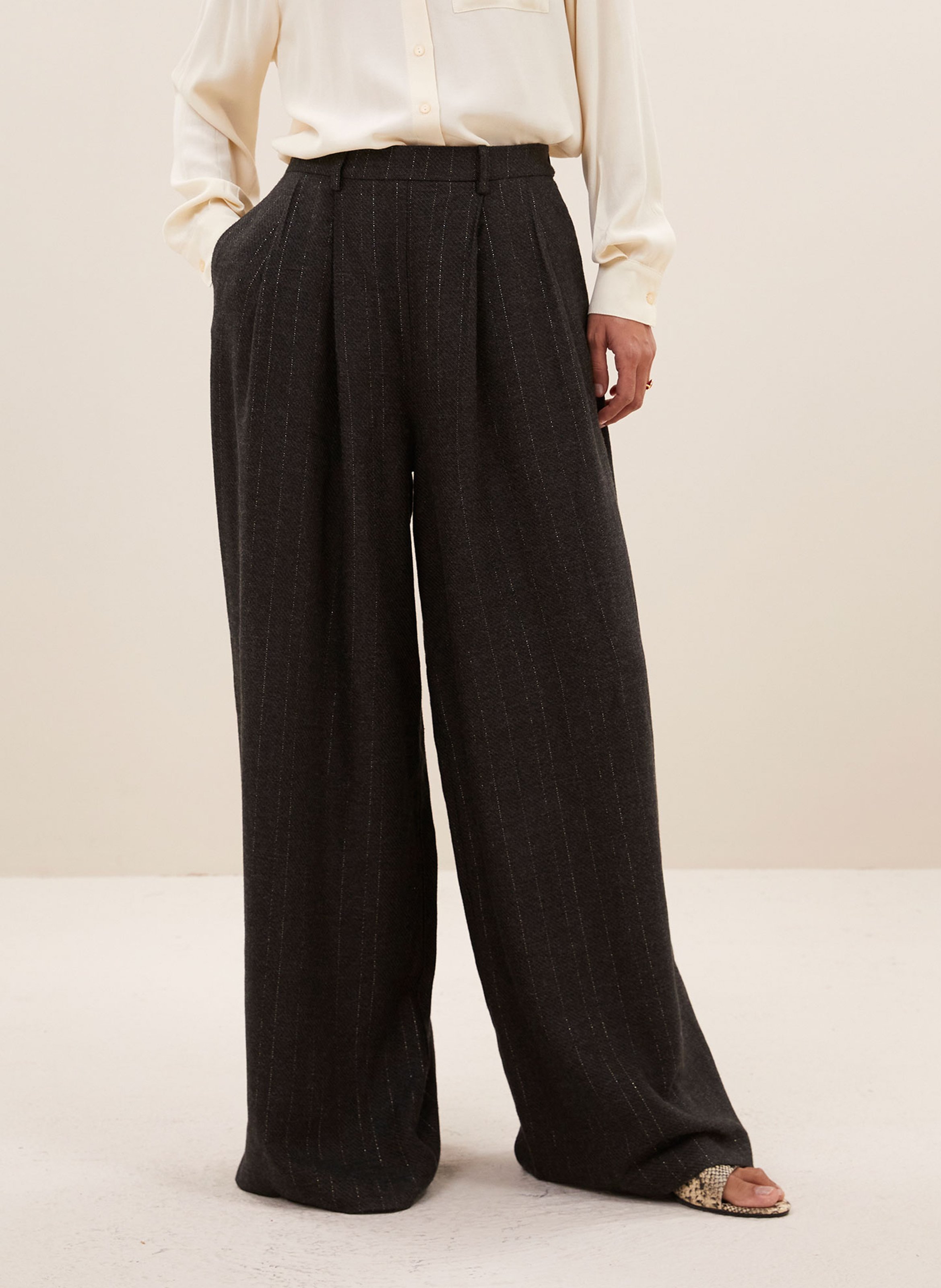 Wijde bandplooibroek BY BAR Grijs