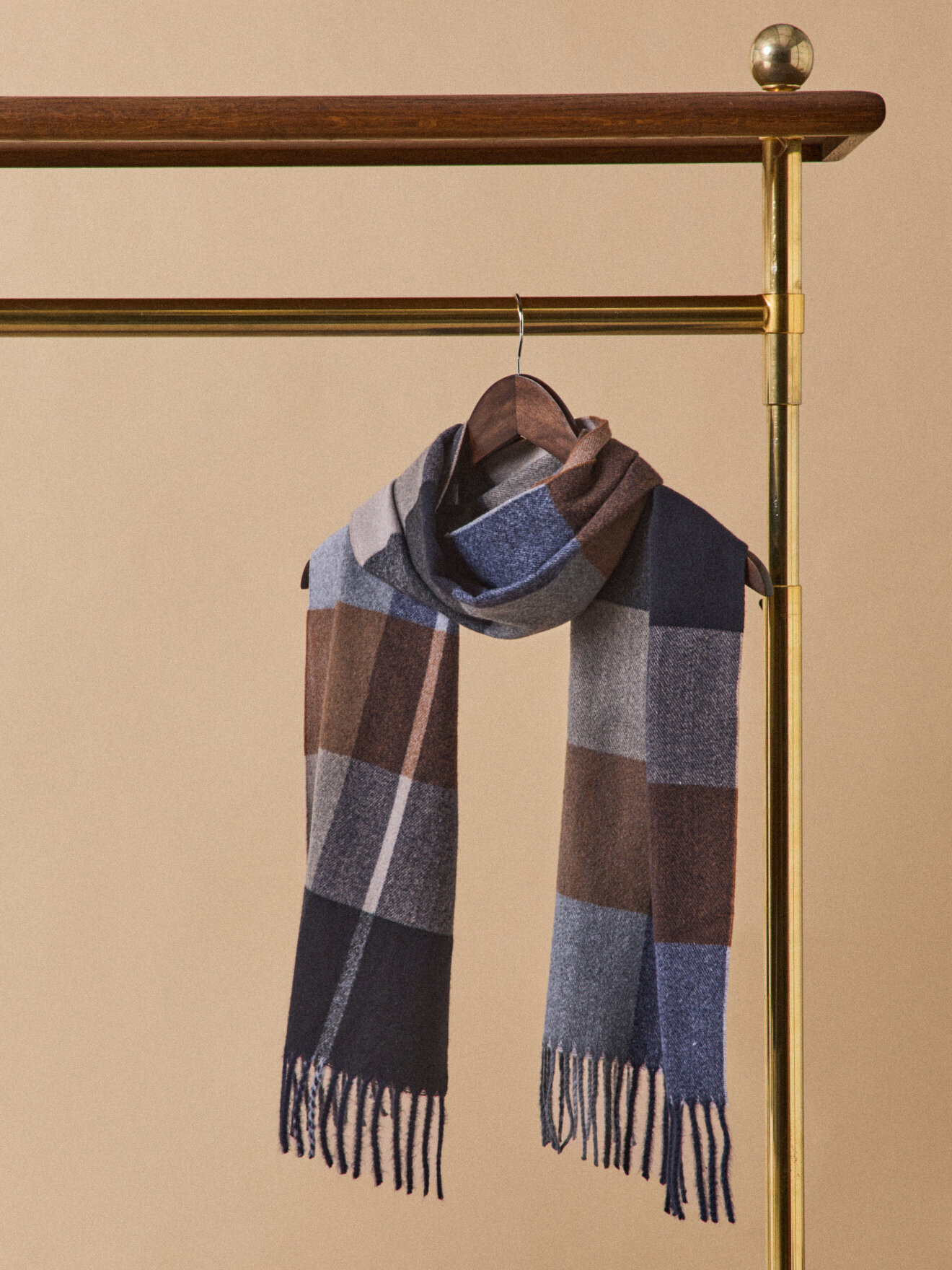 Fringed scarf with large checks CYRILLUS Blue