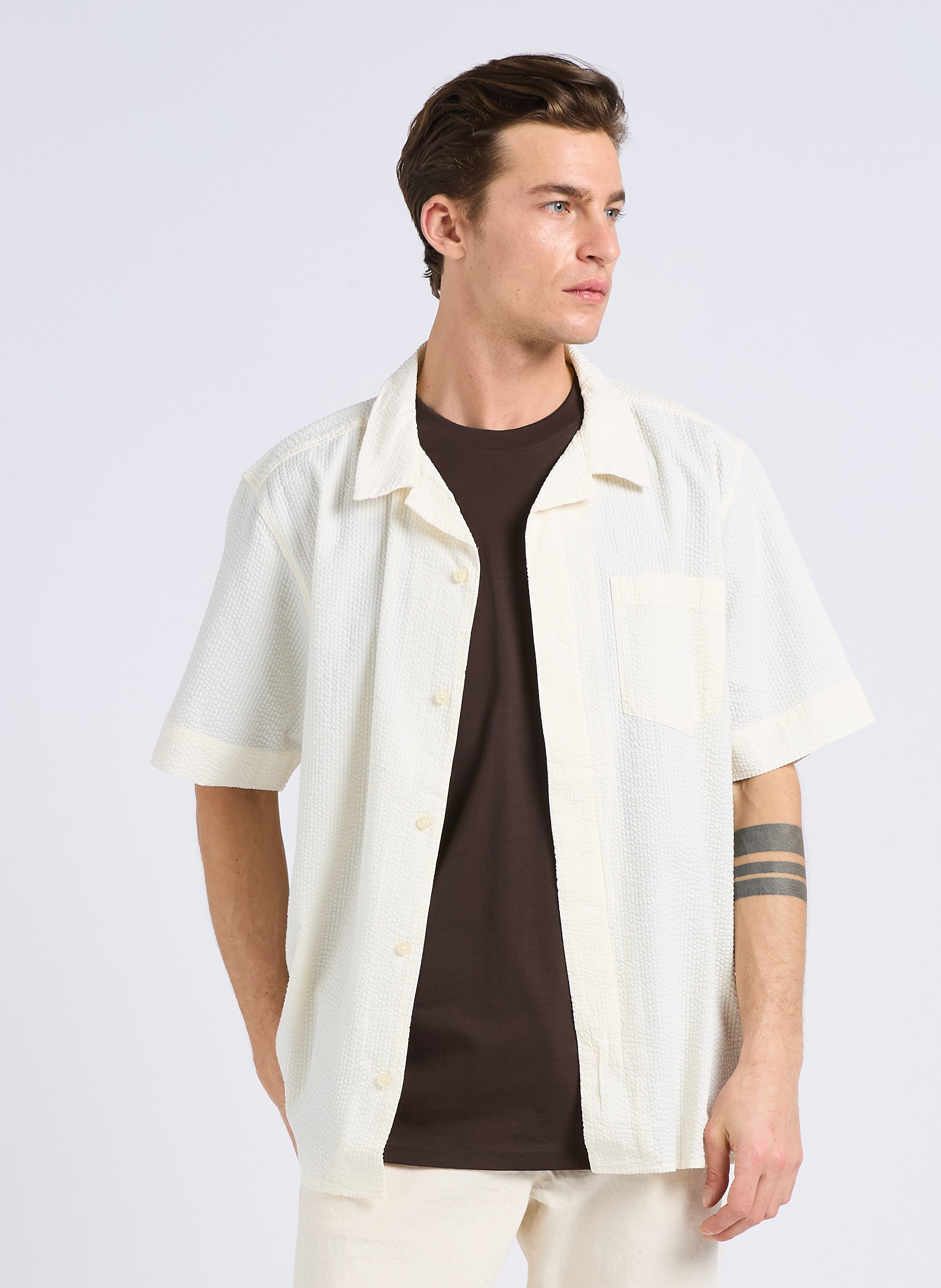 Hemd aus Bio-Baumwolle mit klassischem Kragen KNOWLEDGE COTTON APPAREL Weiss