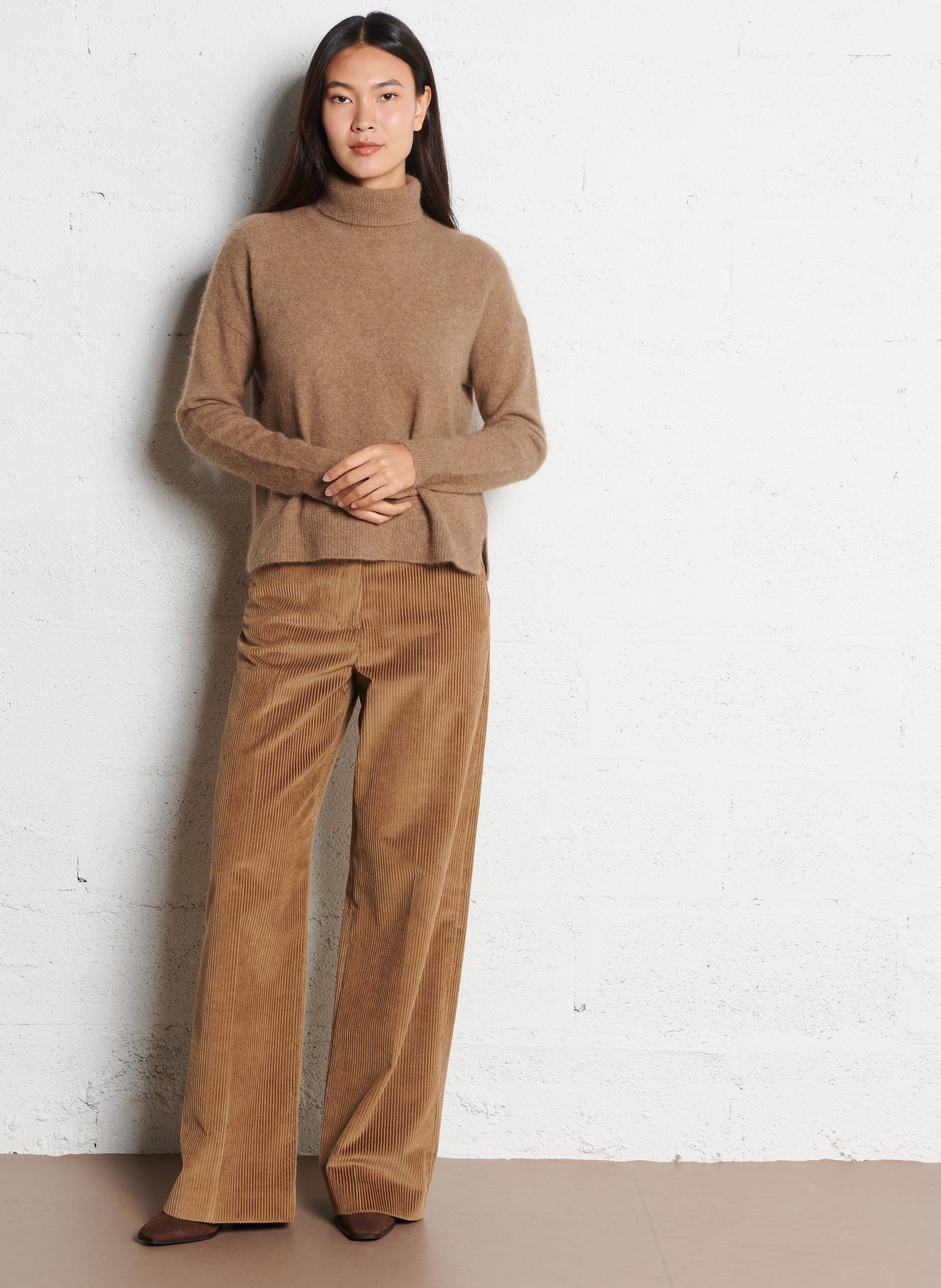 Col roulé ample en laine mélangée MAJESTIC FILATURES Beige