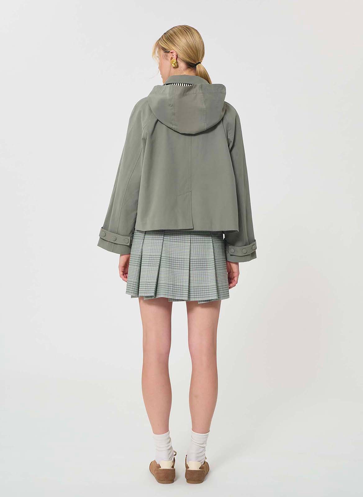 Short oversized plain buttoned trench coat TARA JARMON Green