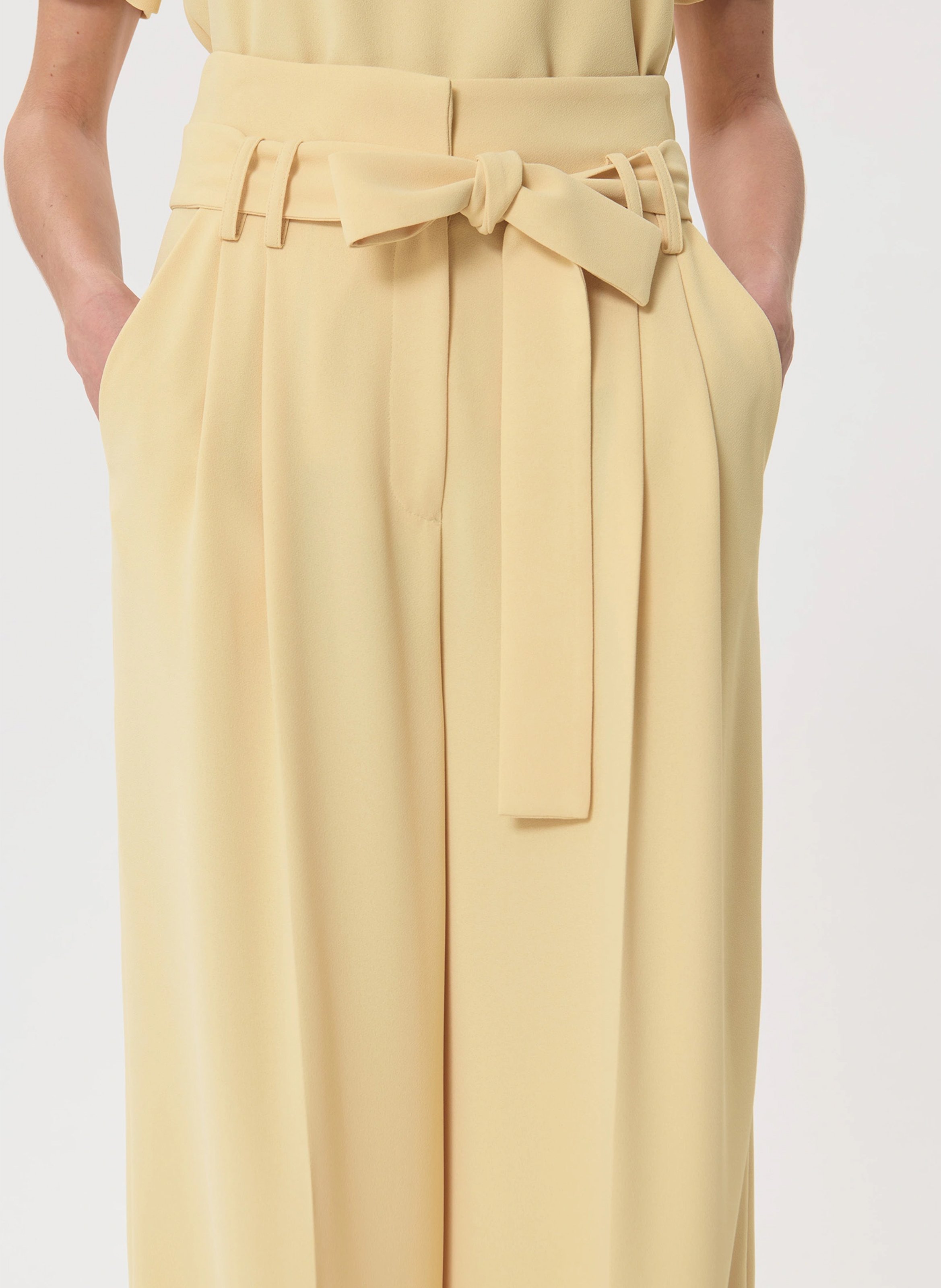 Pantalon large évasée TARA JARMON Jaune