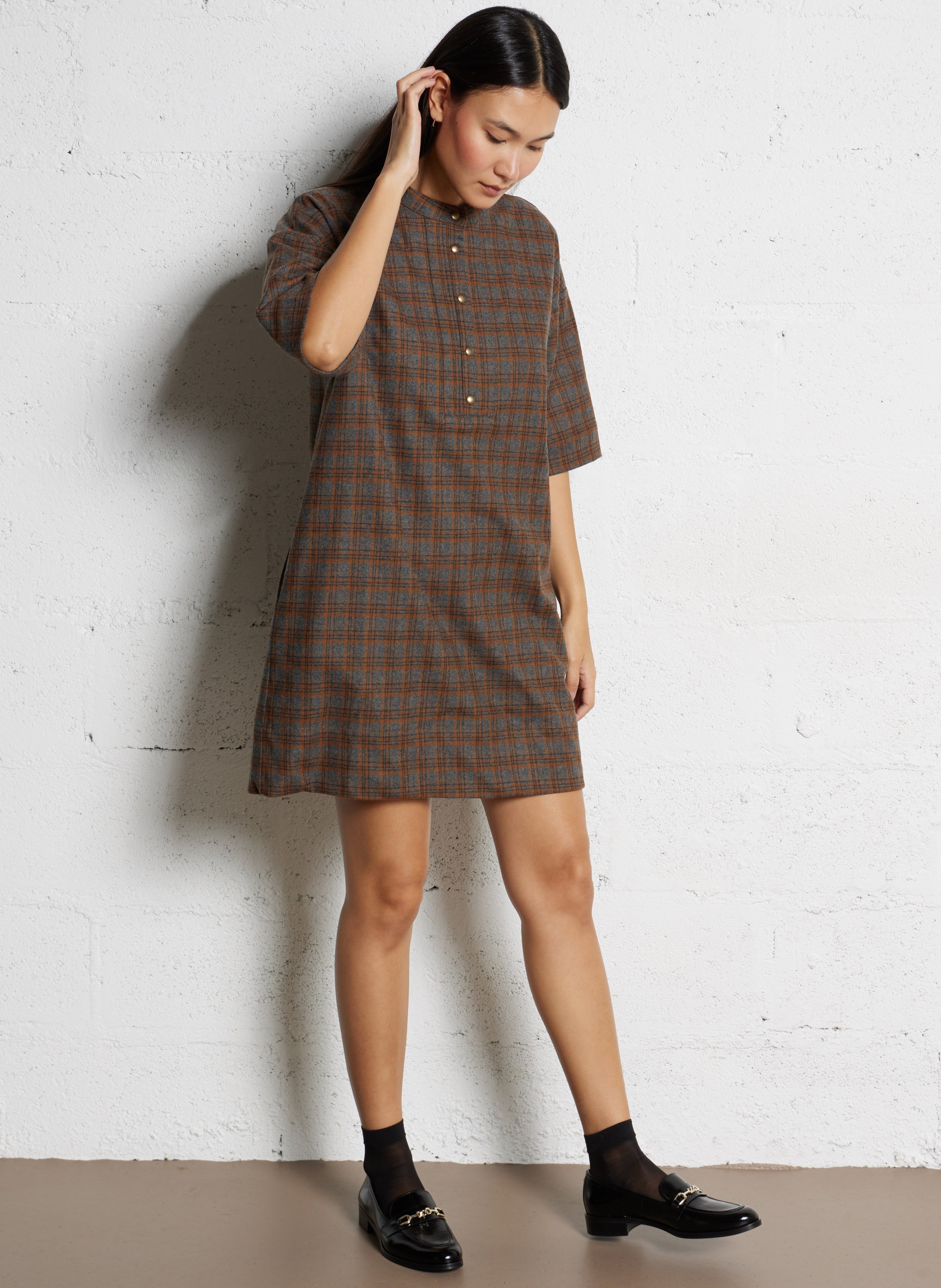 Robe courte col rond en laine mélangée BELLEPIECE Beige