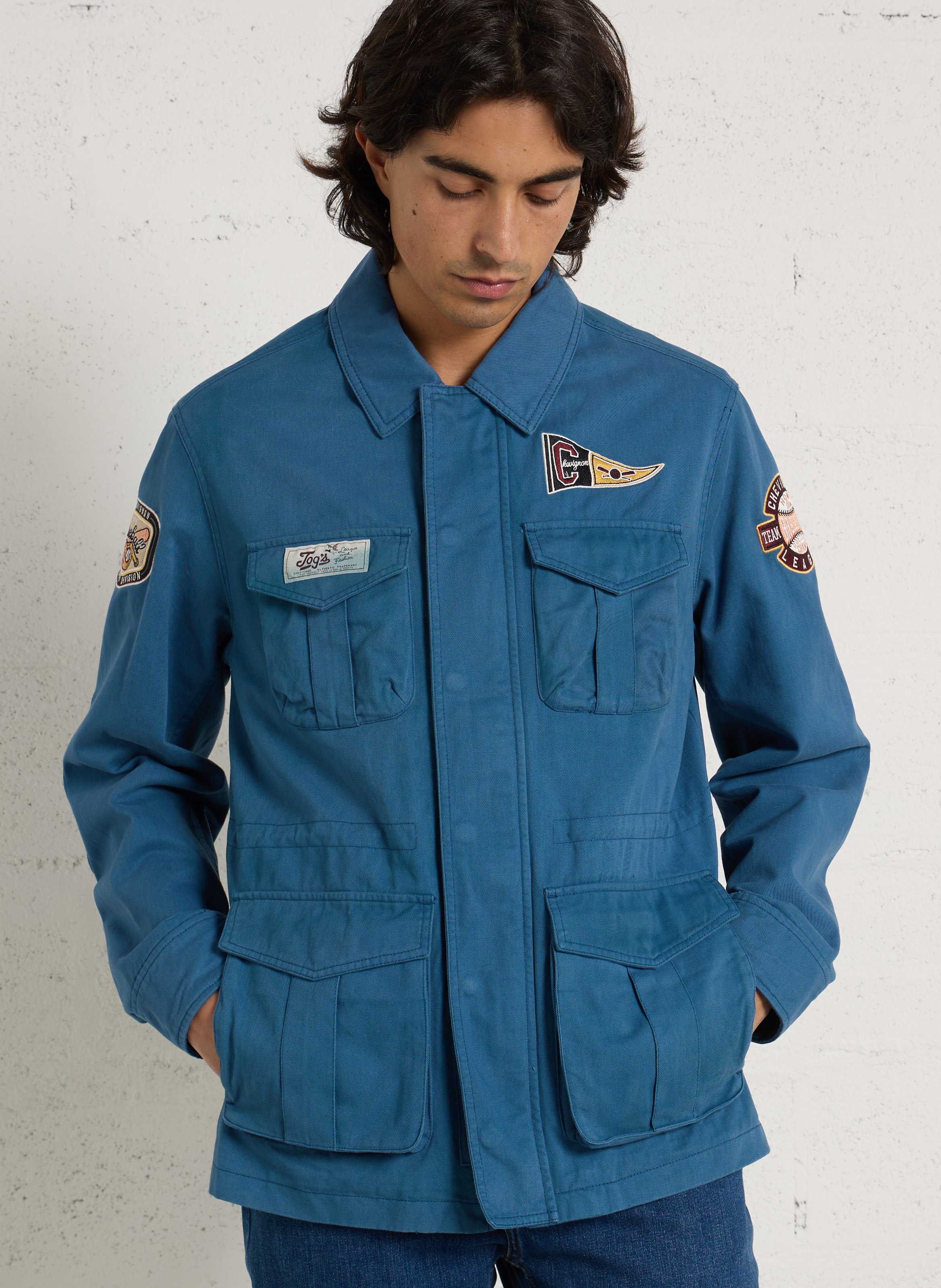 Rechte blouson met klassieke kraag van katoen. CHEVIGNON Blauw
