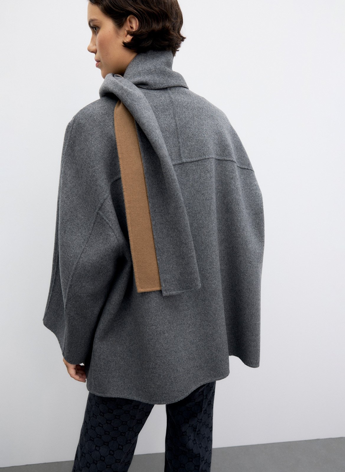 Weiter Mantel mit Wollschal GERARD DAREL Grau