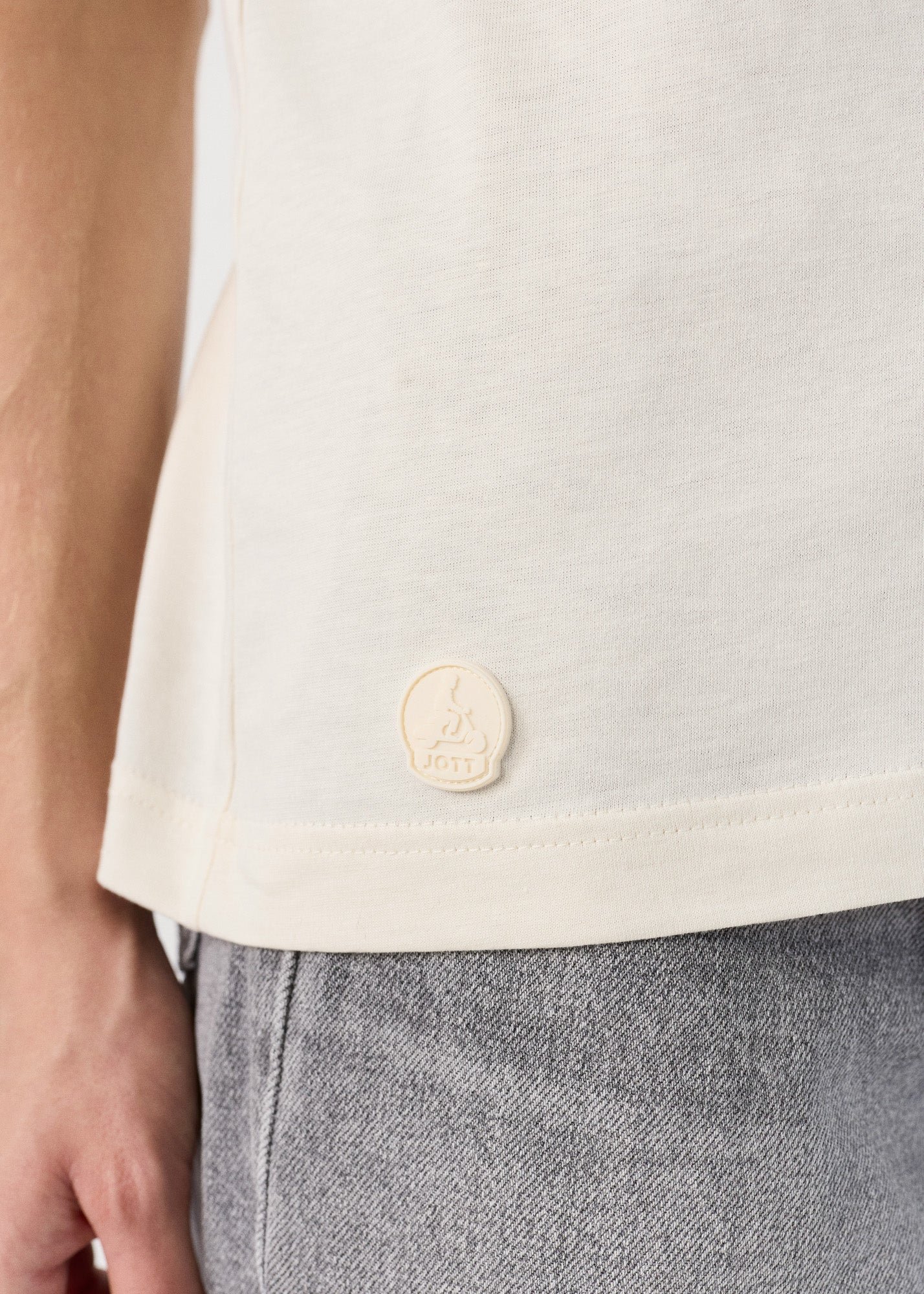 Lucia round neck t-shirt JOTT White