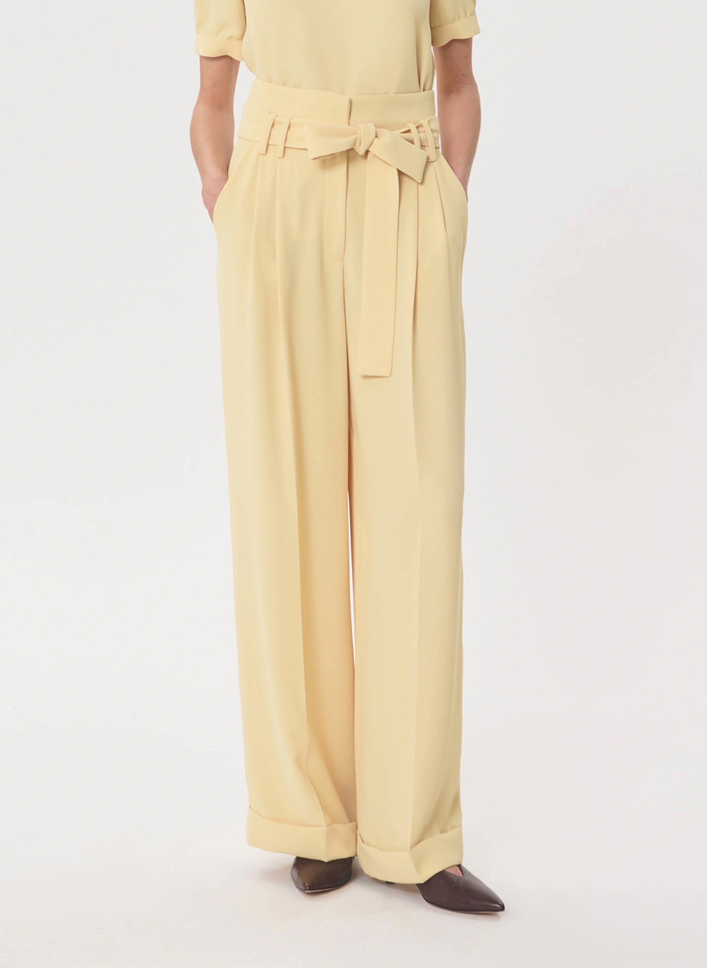 Pantalon large évasée TARA JARMON Jaune