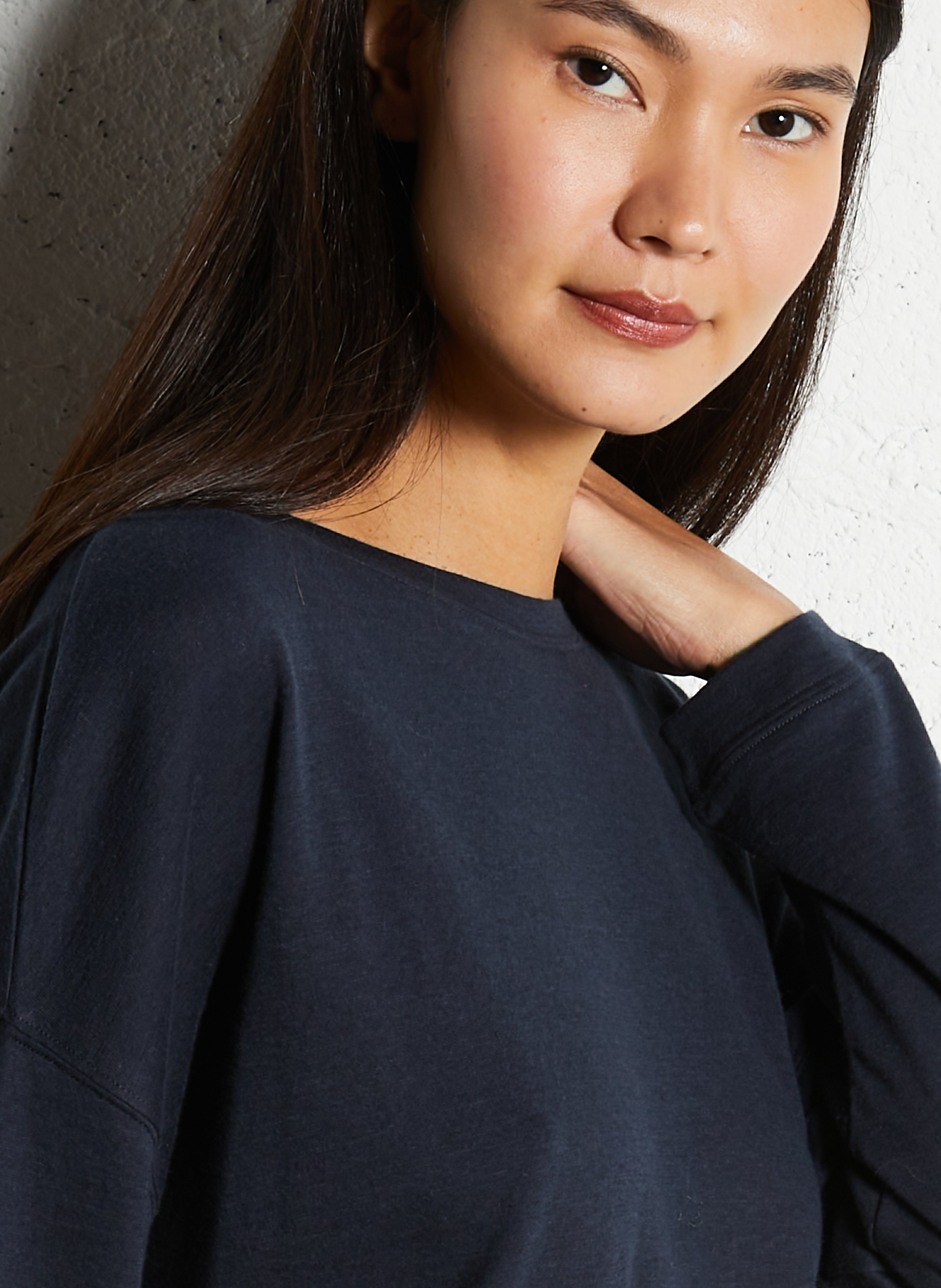 Tee-shirt oversize col bateau en coton bio et cachemire MAJESTIC FILATURES Bleu