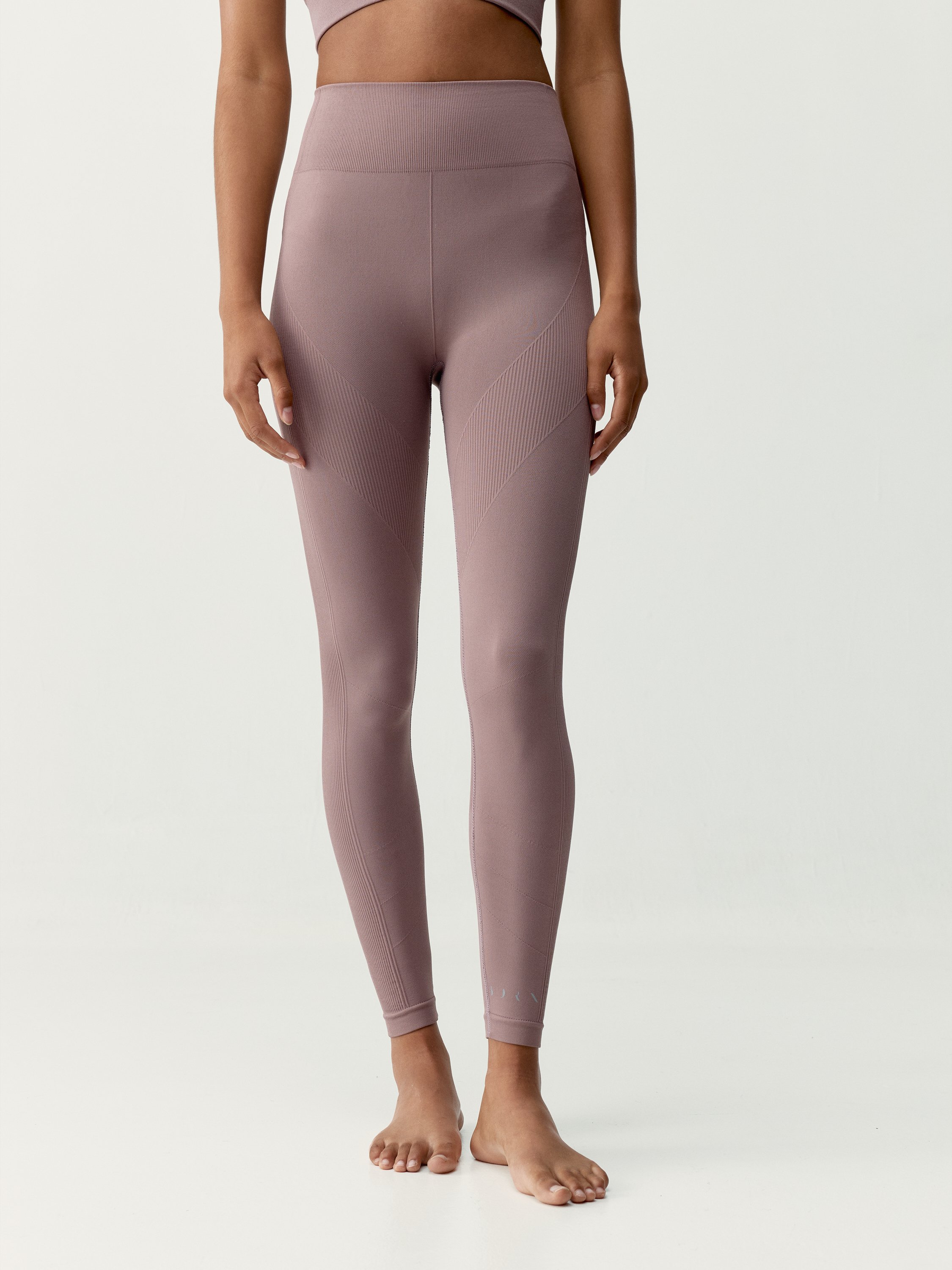 Seamless Long Sports Legging BORN LIVING YOGA Pink