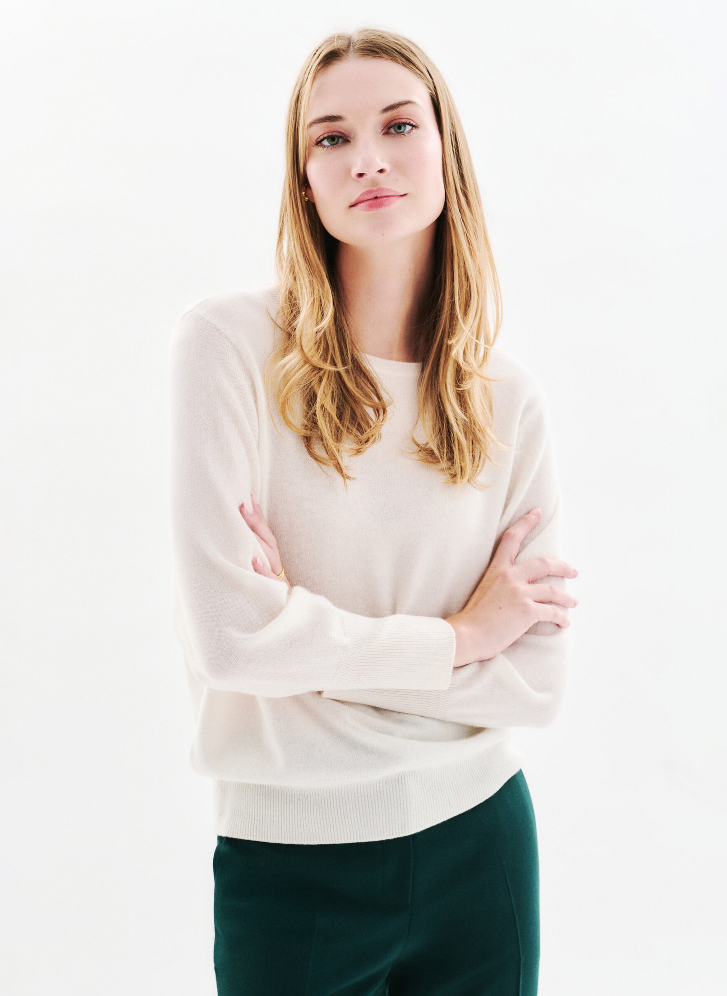 Pull droit col rond en cachemire CAROLL