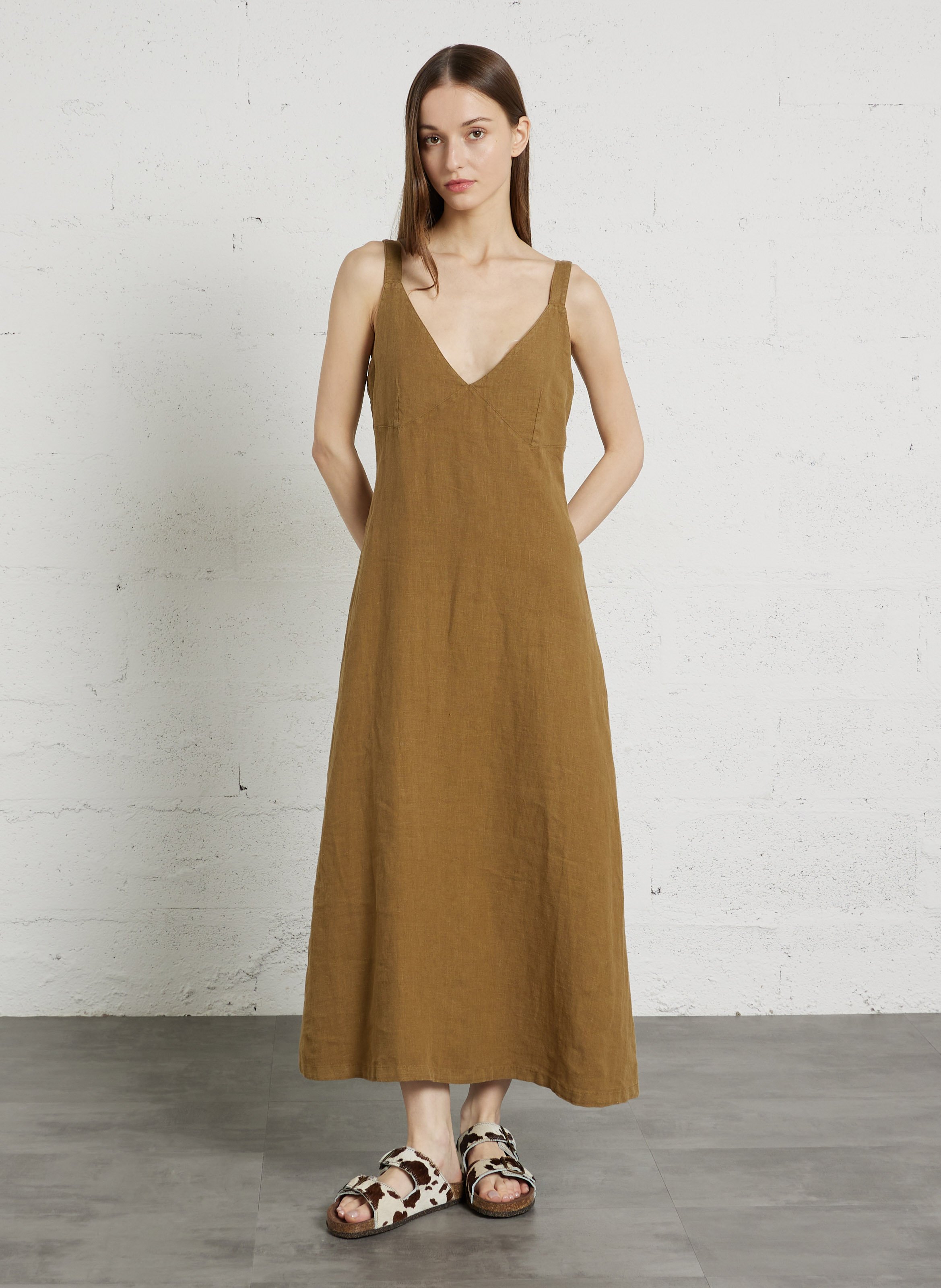 Lange jurk met V-hals van linnen THE NEW SOCIETY Groen