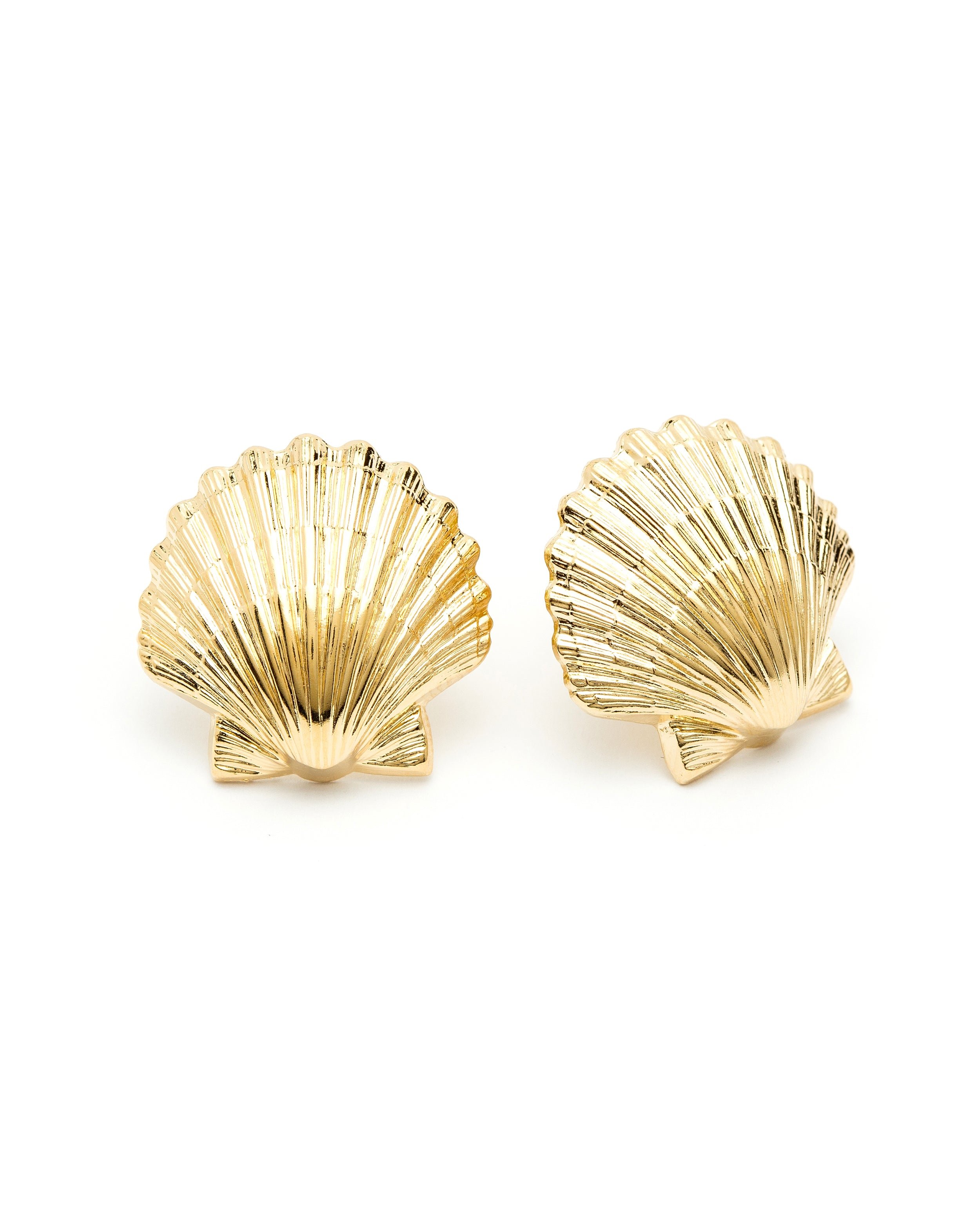 Large seashell stud earrings silver plated GoldenMONSIEUR SIMONE