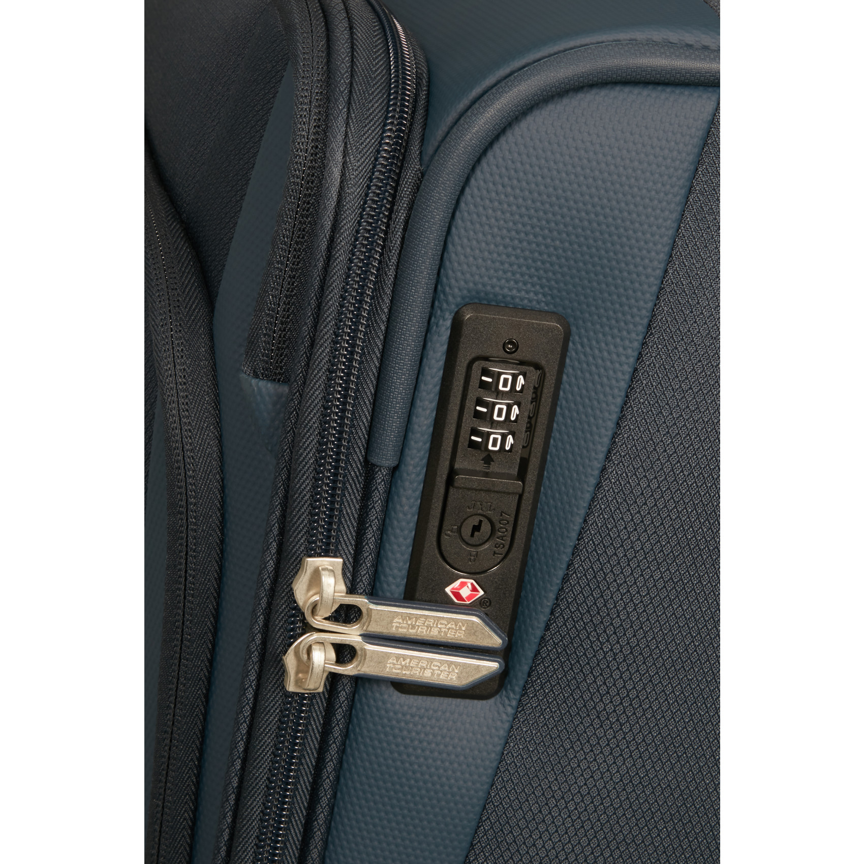 Wanderlite 4-Wheel Carry-On Suitcase AMERICAN TOURISTER Blue