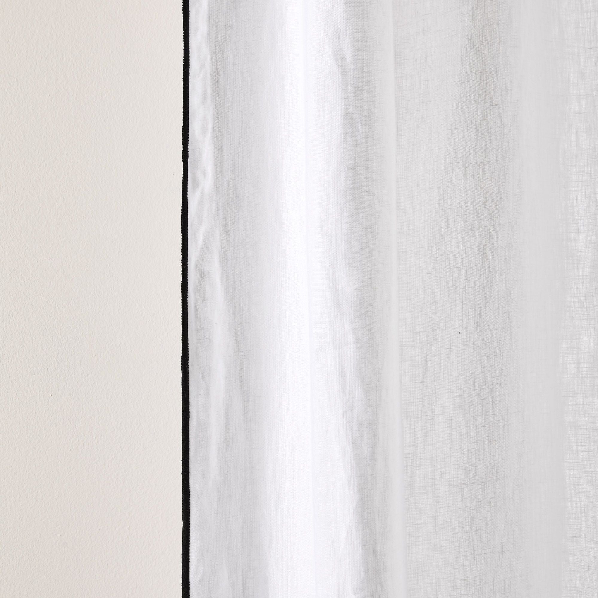 Panel curtain MADURA White