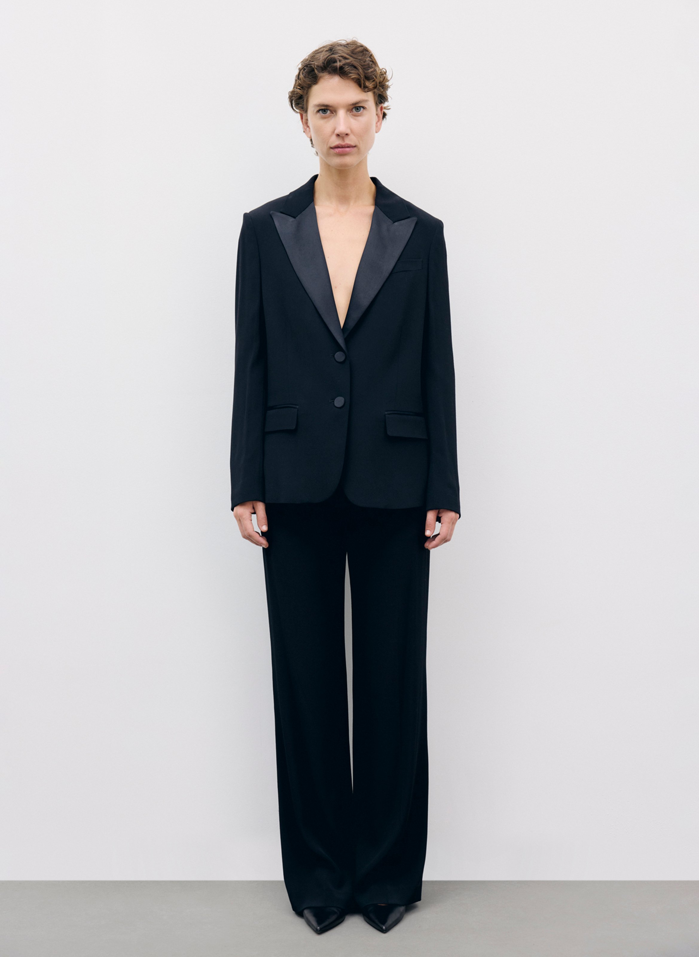 Einfarbiger, gerader Smoking-Blazer mit Reverskragen GERARD DAREL Schwarz
