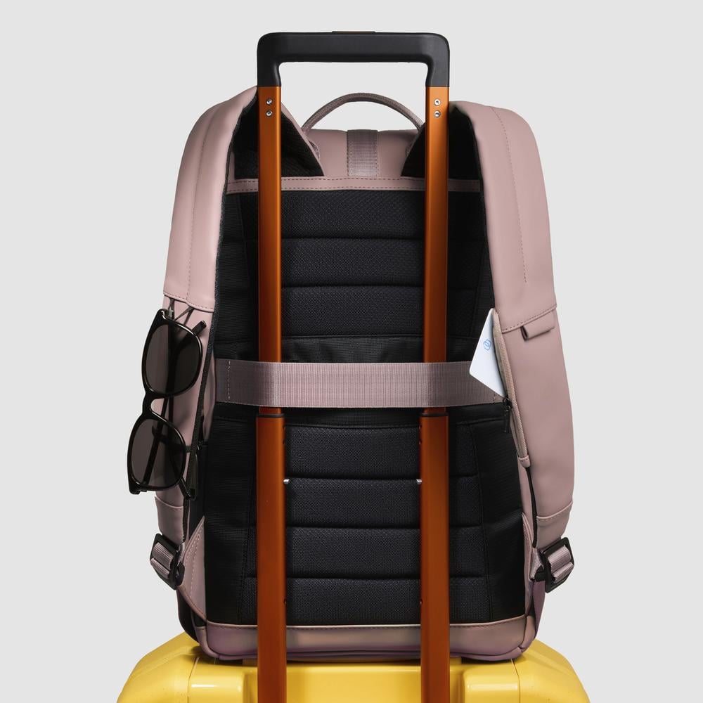 Water-repellent backpack for computer and iPad® with bottle pocket, shock protection, and RFID. PIQUADRO Pink
