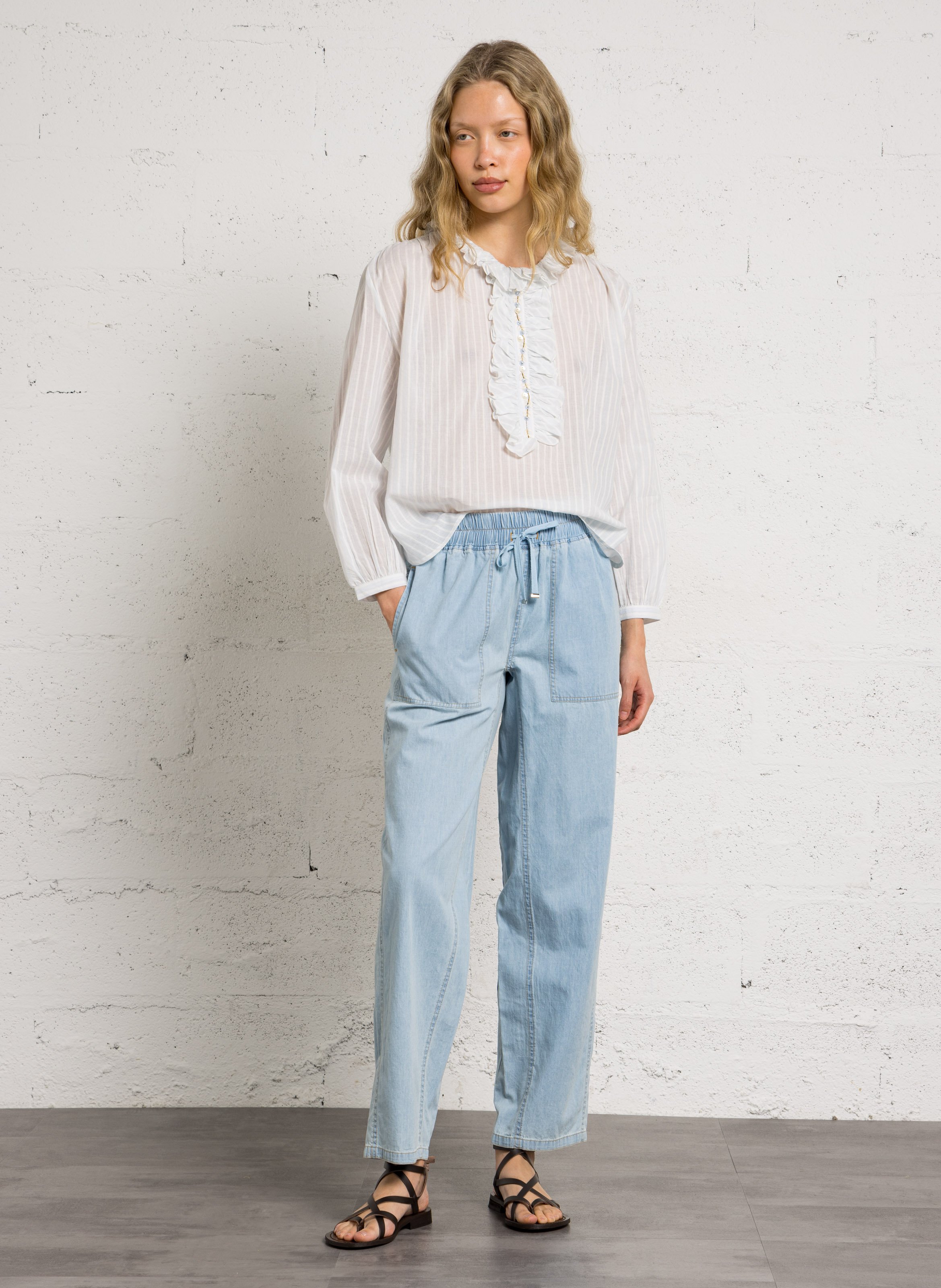 Leichte gerade Jeanshose BELLA JONES Blau