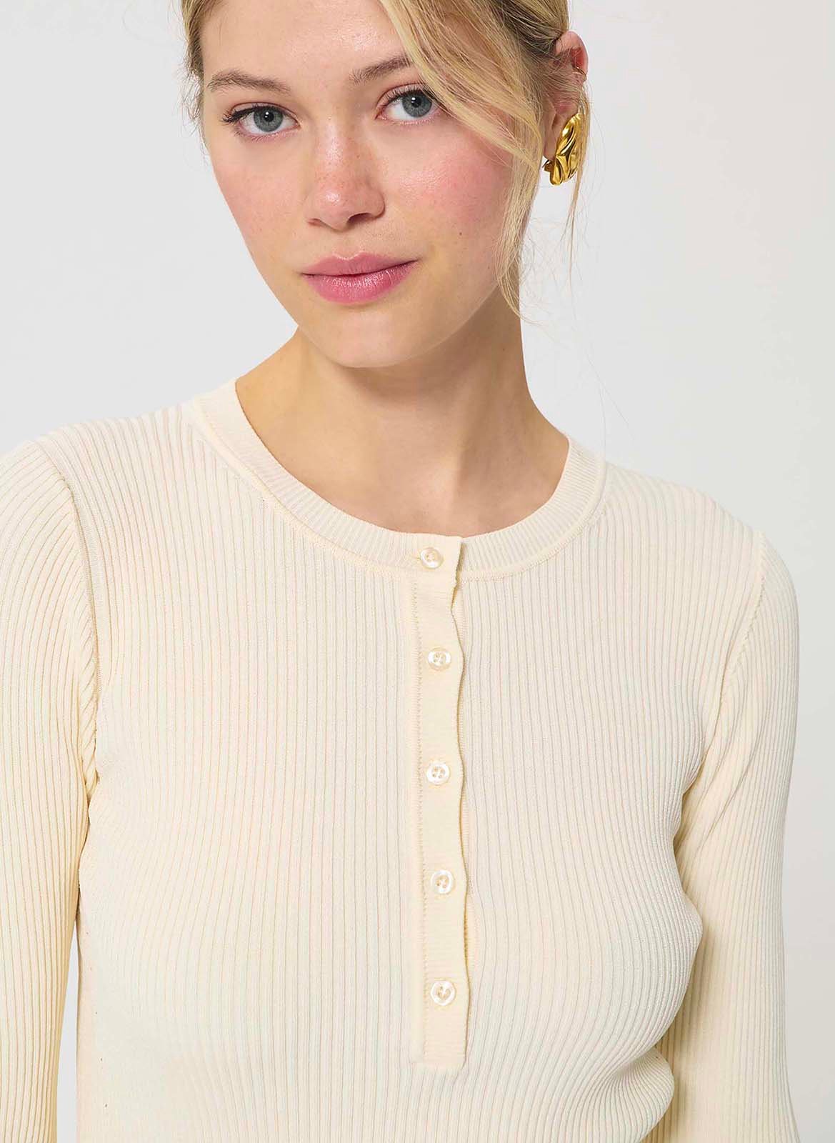 Pull ajusté col rond en maille Beige