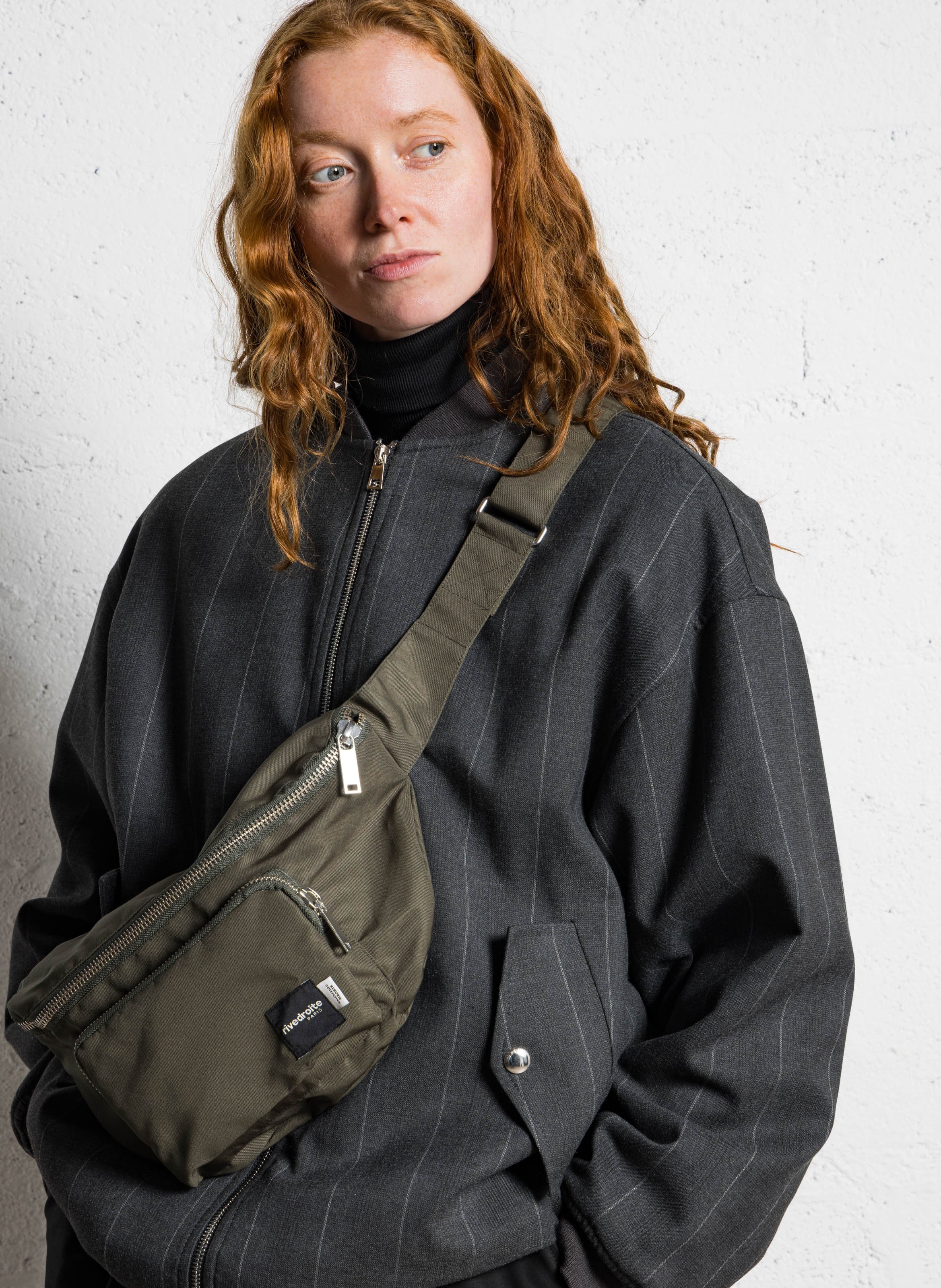 Sac banane zippé uni à poche RIVEDROITE PARIS Kaki